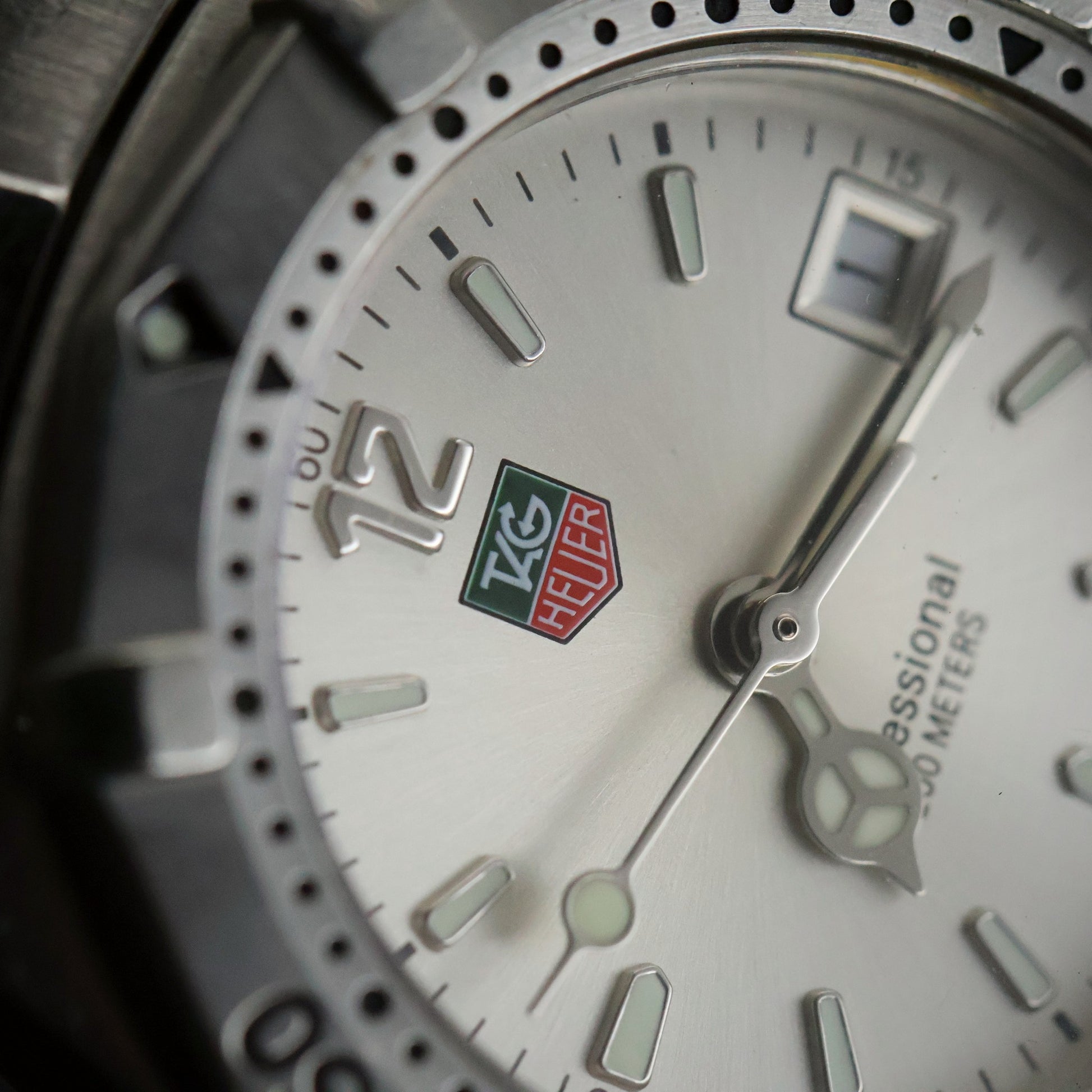 Tag Heuer Professional 2000 | Steel | Silver Dial | Rotating Bezel