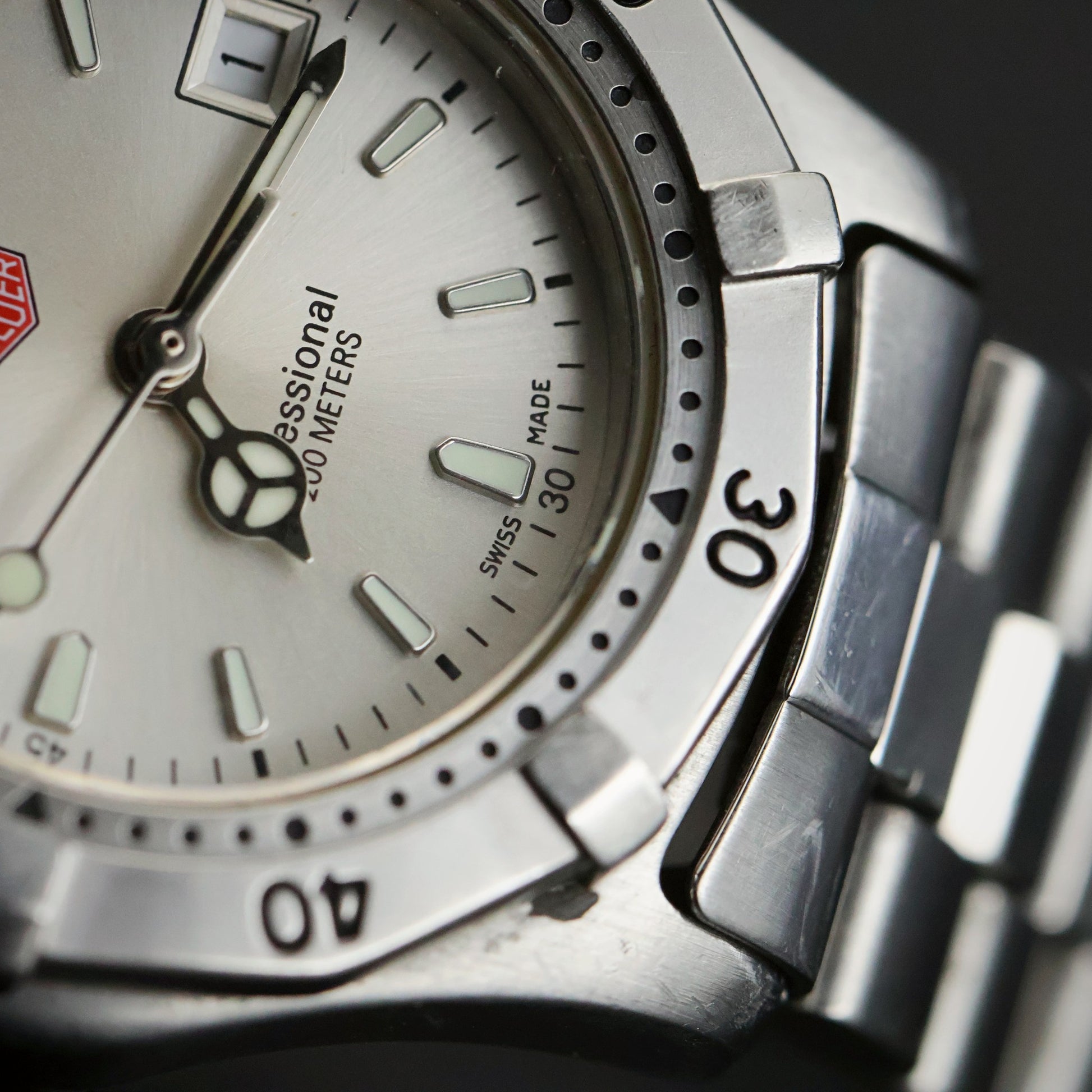 Tag Heuer Professional 2000 | Steel | Silver Dial | Rotating Bezel