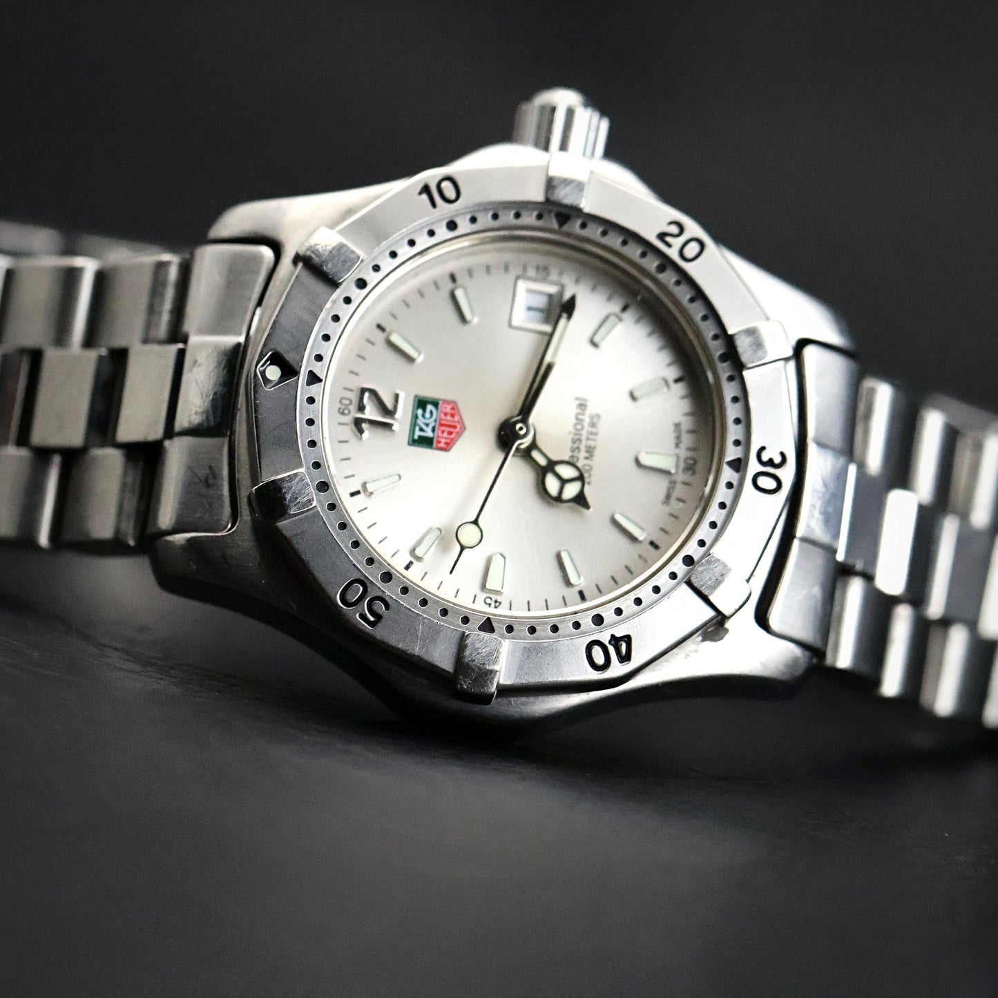 Tag Heuer Professional 2000 | Steel | Silver Dial | Rotating Bezel