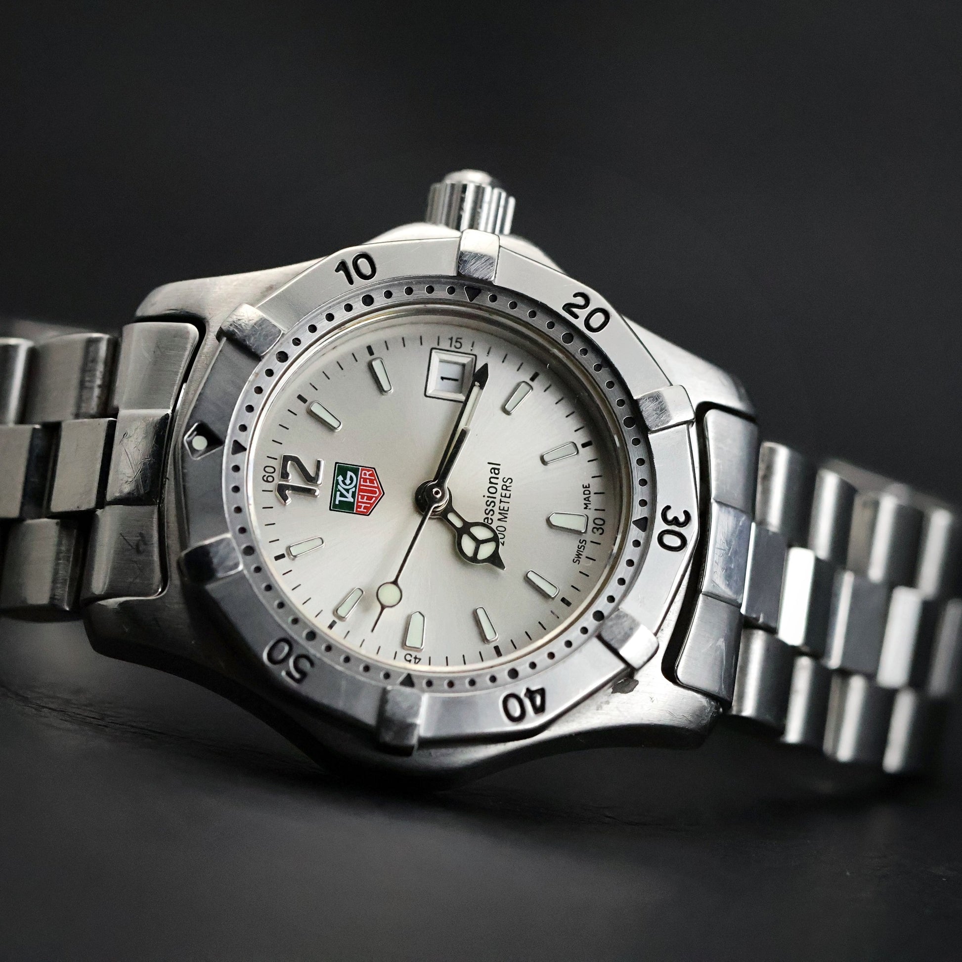 Tag Heuer Professional 2000 | Steel | Silver Dial | Rotating Bezel