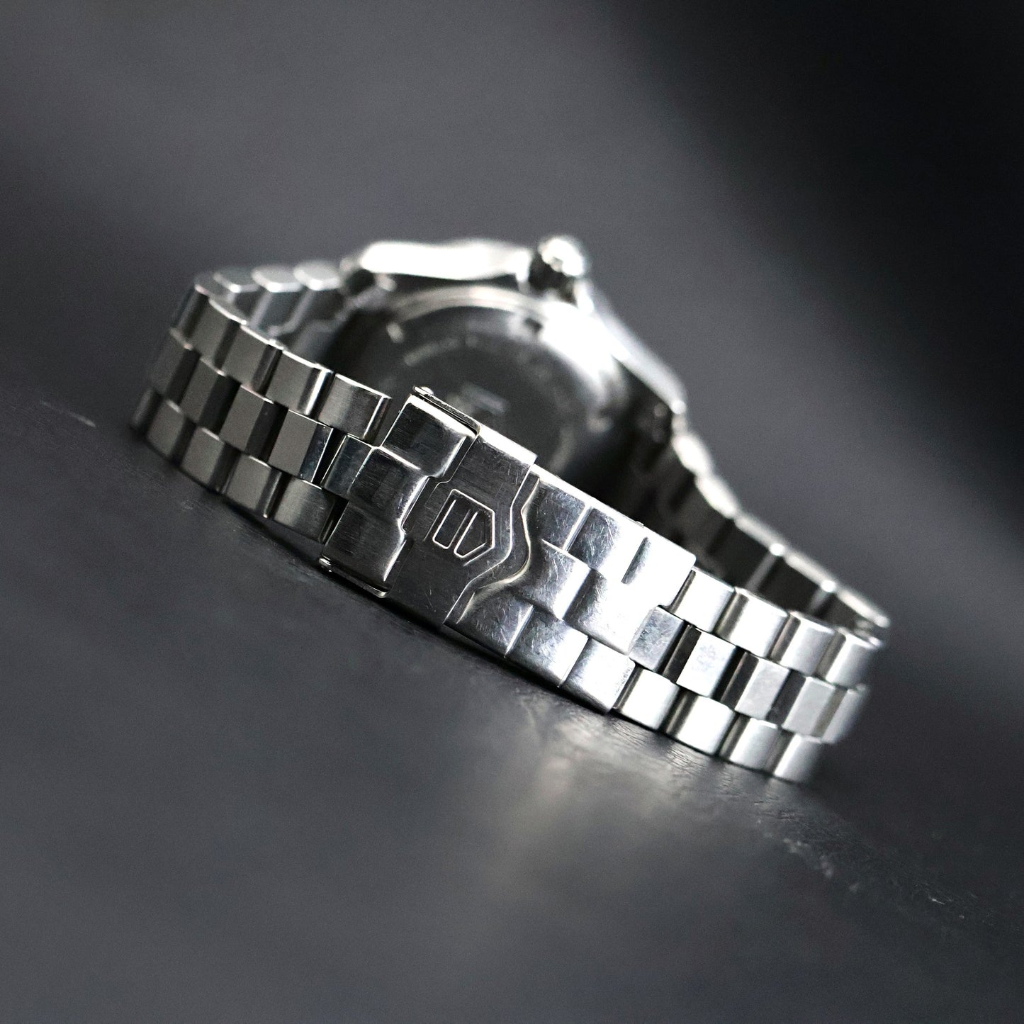 Tag Heuer Professional 2000 | Steel | Silver Dial | Rotating Bezel