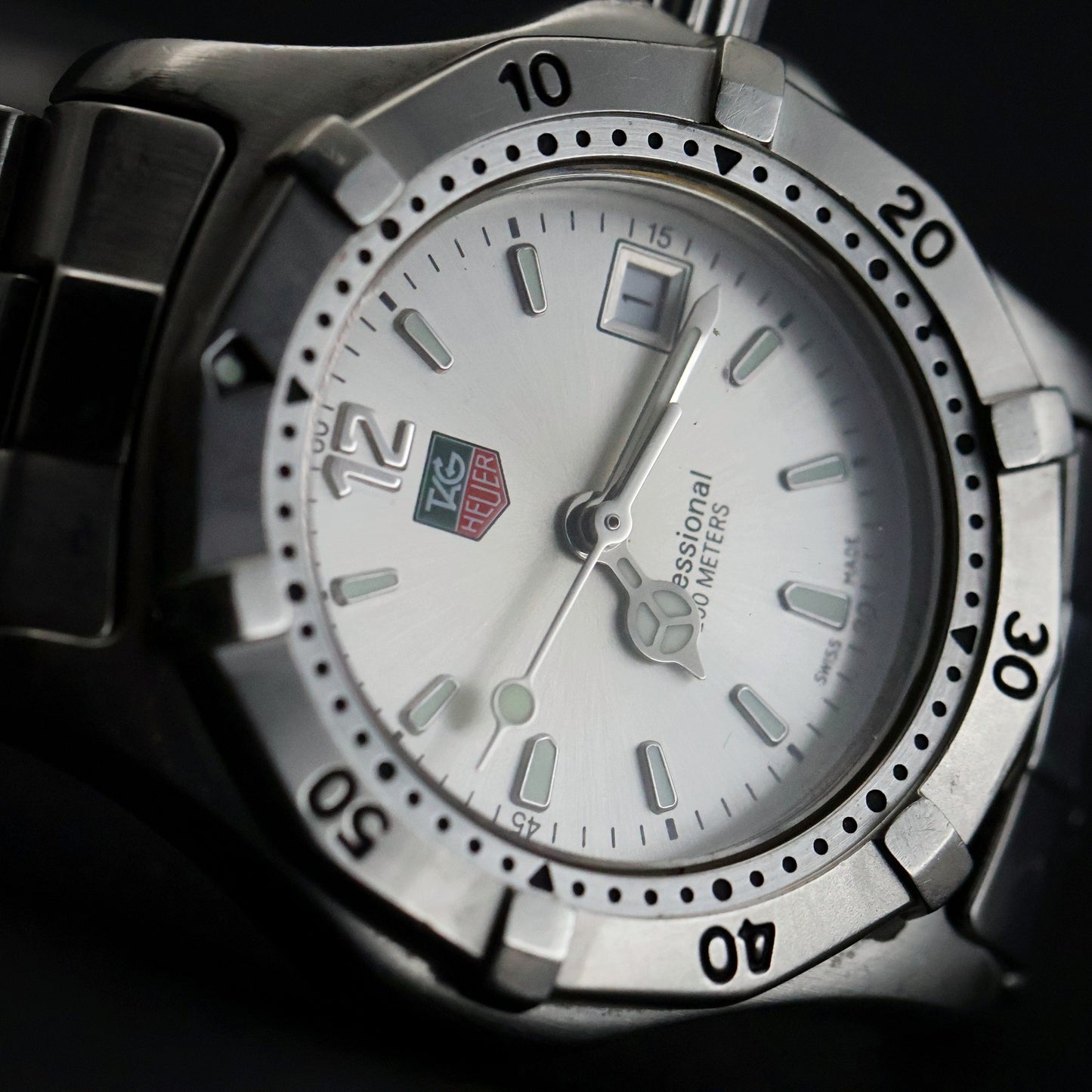 Tag Heuer Professional 2000 | Steel | Silver Dial | Rotating Bezel