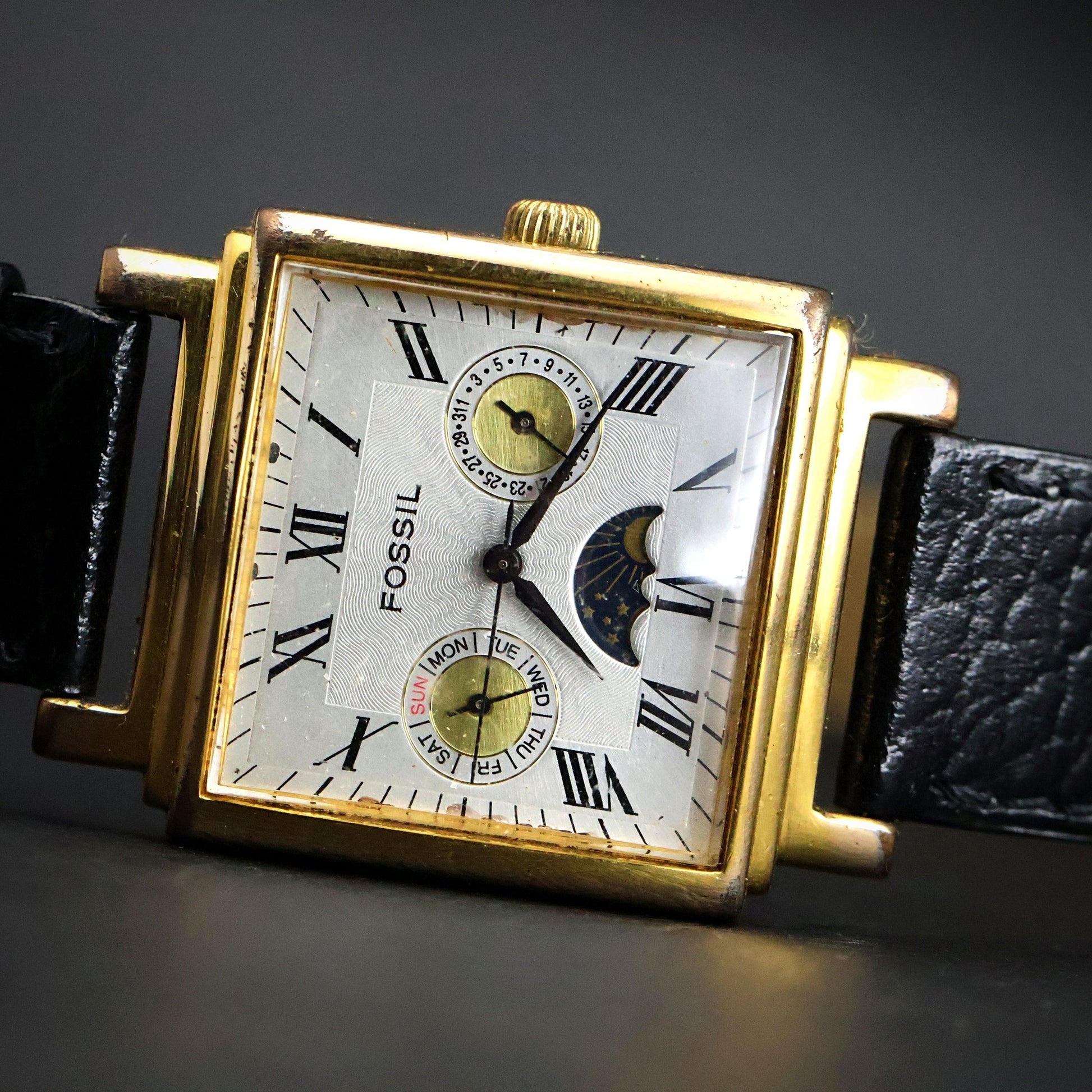 Fossil Moonphase | Gold Square | White Roman Dial