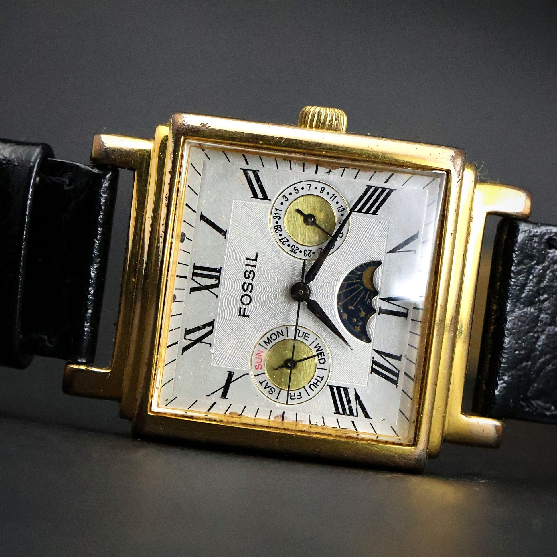Fossil Moonphase | Gold Square | White Roman Dial