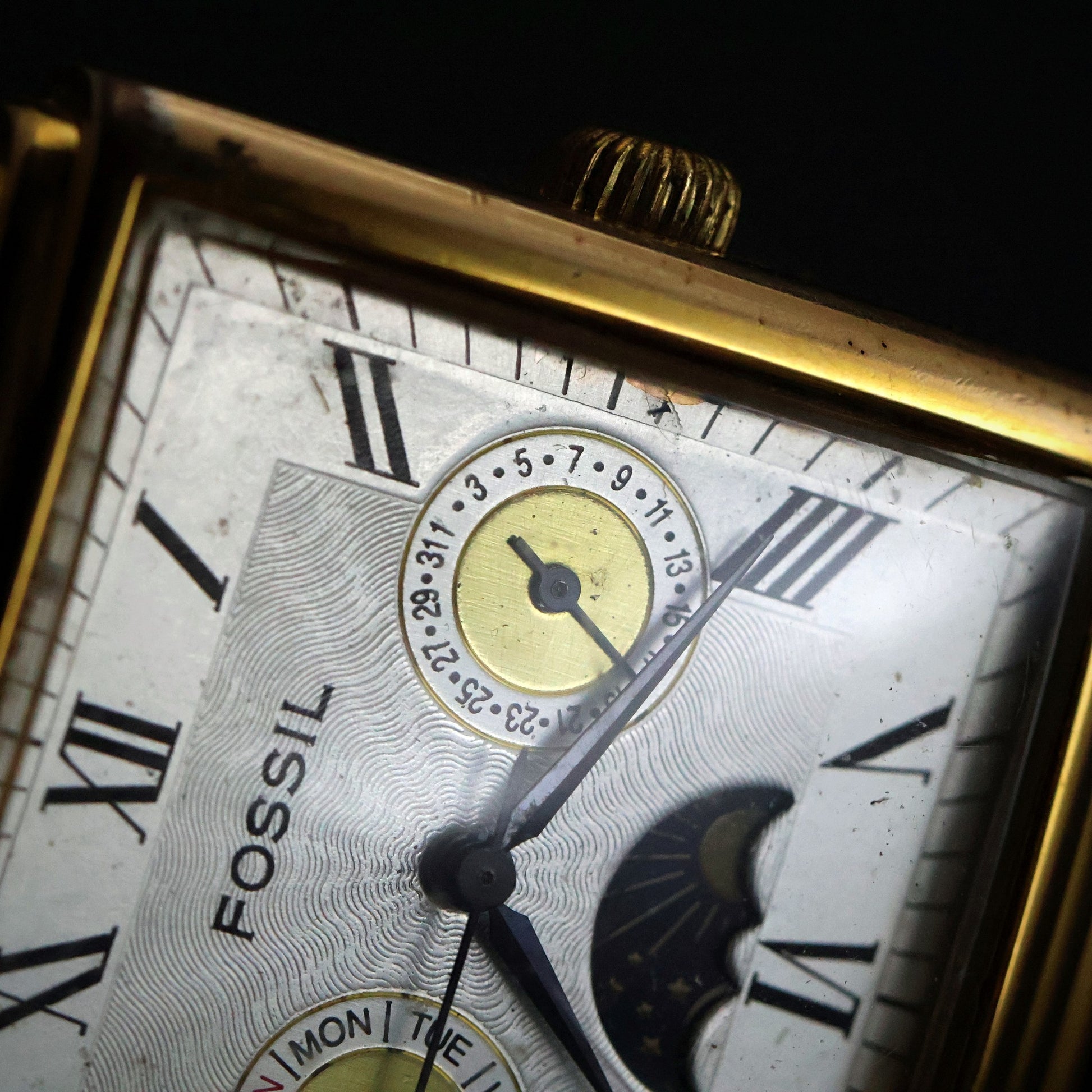Fossil Moonphase | Gold Square | White Roman Dial