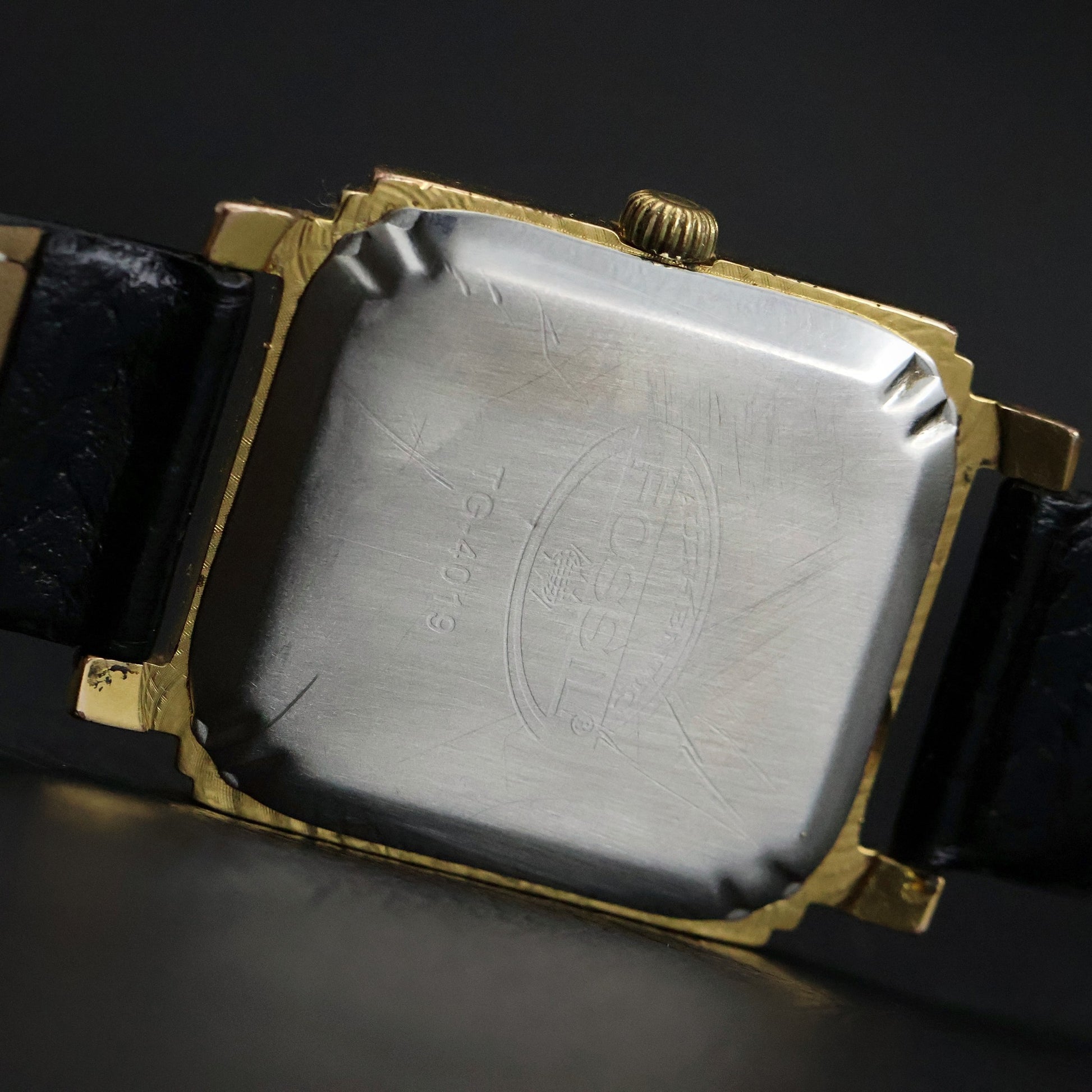 Fossil Moonphase | Gold Square | White Roman Dial