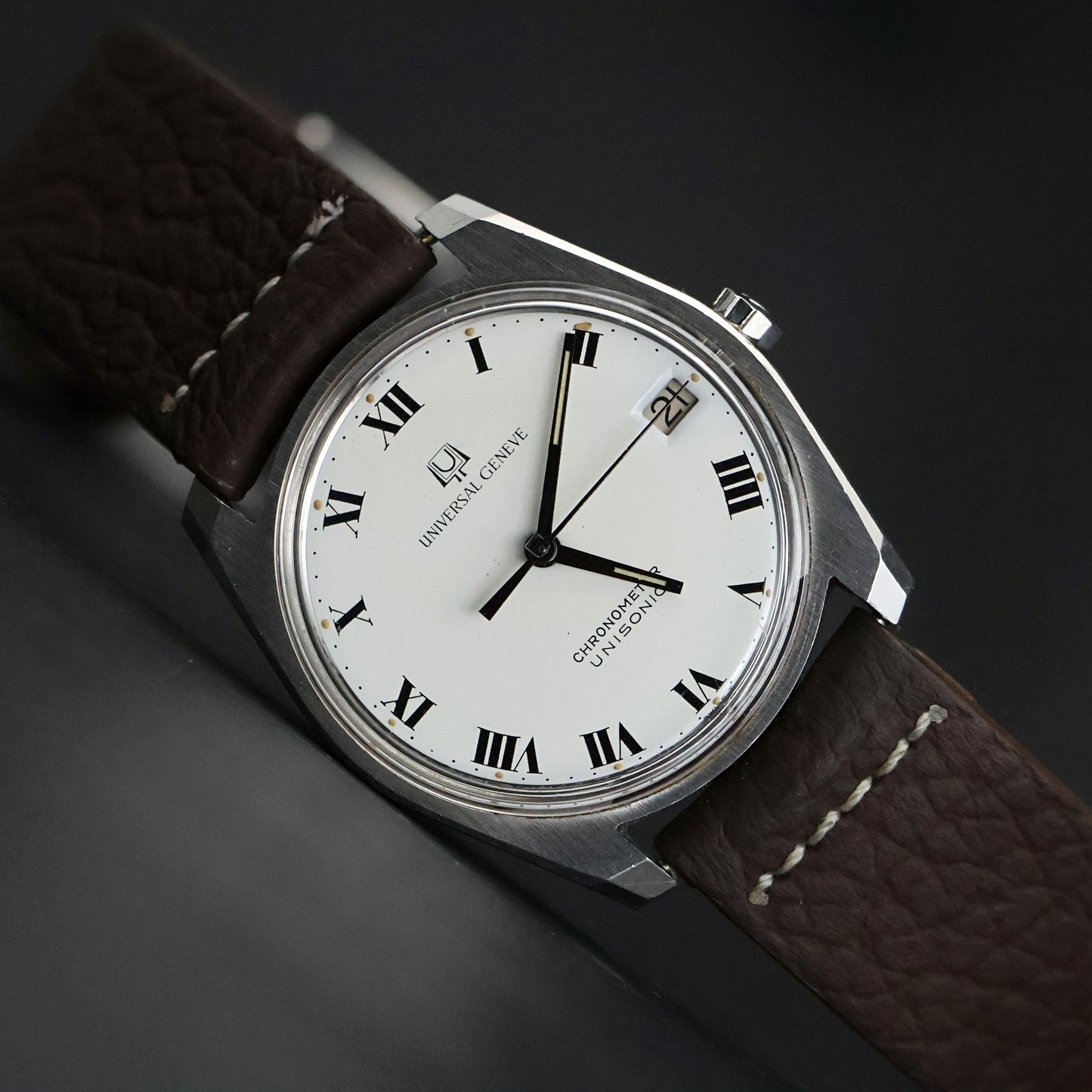 Universal Genève Unisonic Chronometer | Tuning Fork | Steel Tonneau | 1970s
