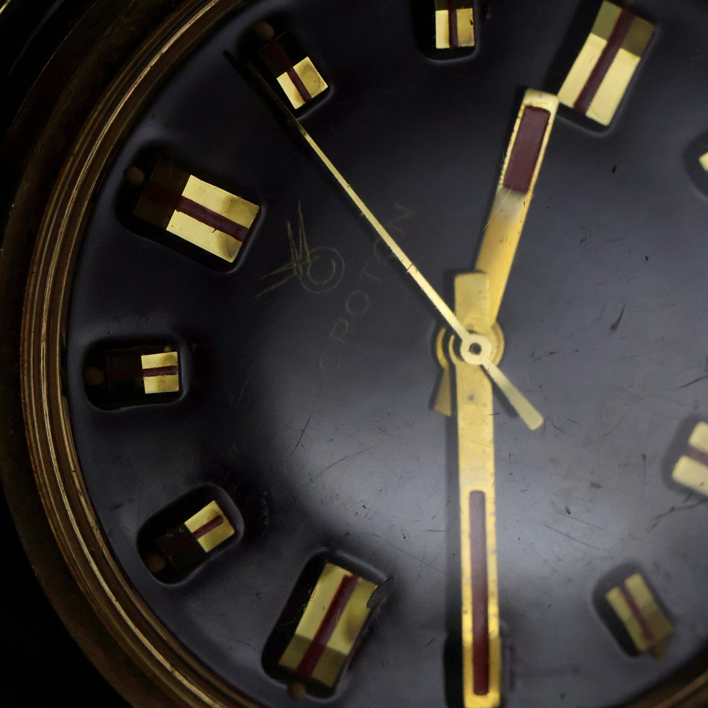 Croton Aquamatic Electric Vintage | Burgundy Dial | Underside Calendar Wheel | Circa 1971