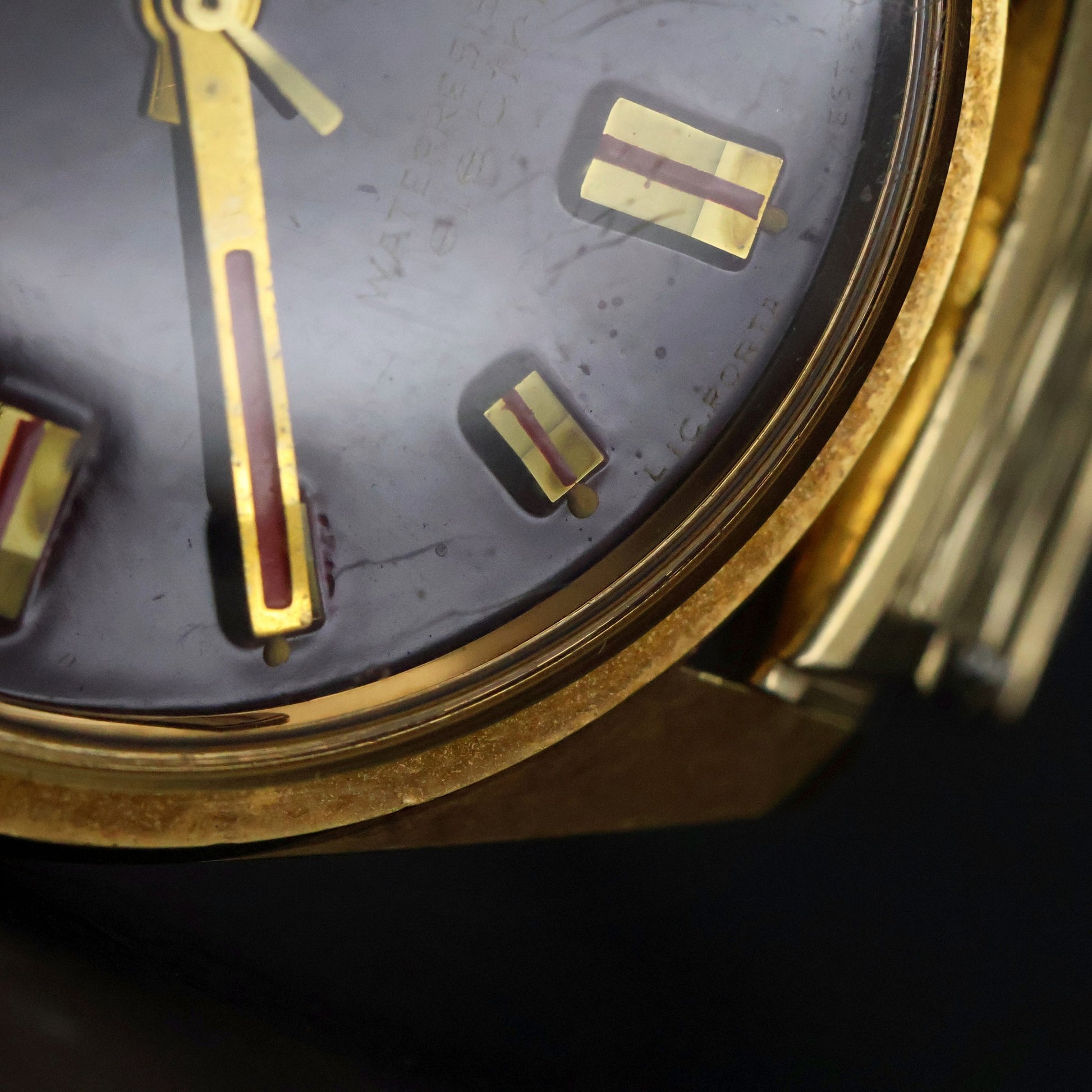 Croton Aquamatic Electric Vintage | Burgundy Dial | Underside Calendar Wheel | Circa 1971