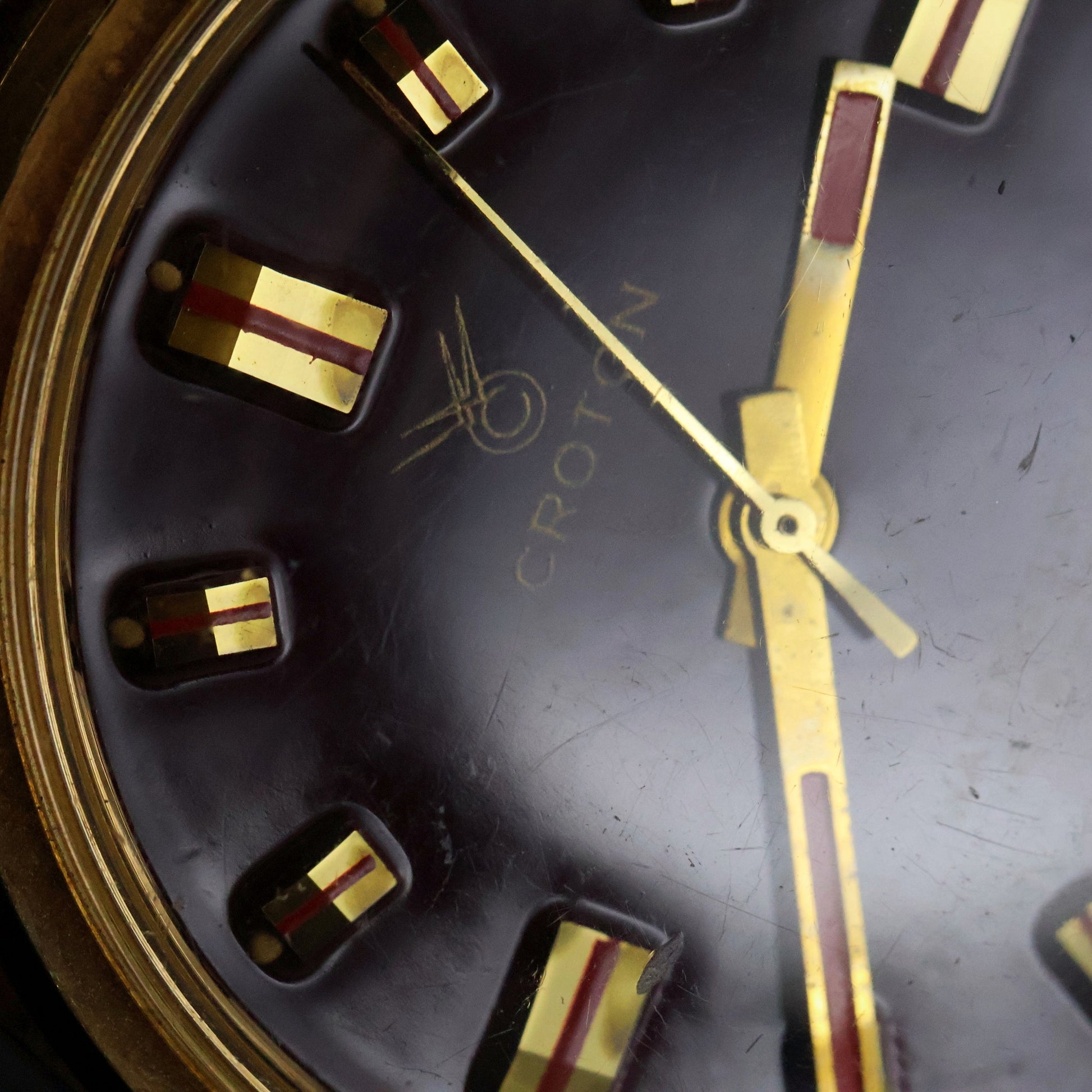 Croton Aquamatic Electric Vintage | Burgundy Dial | Underside Calendar Wheel | Circa 1971