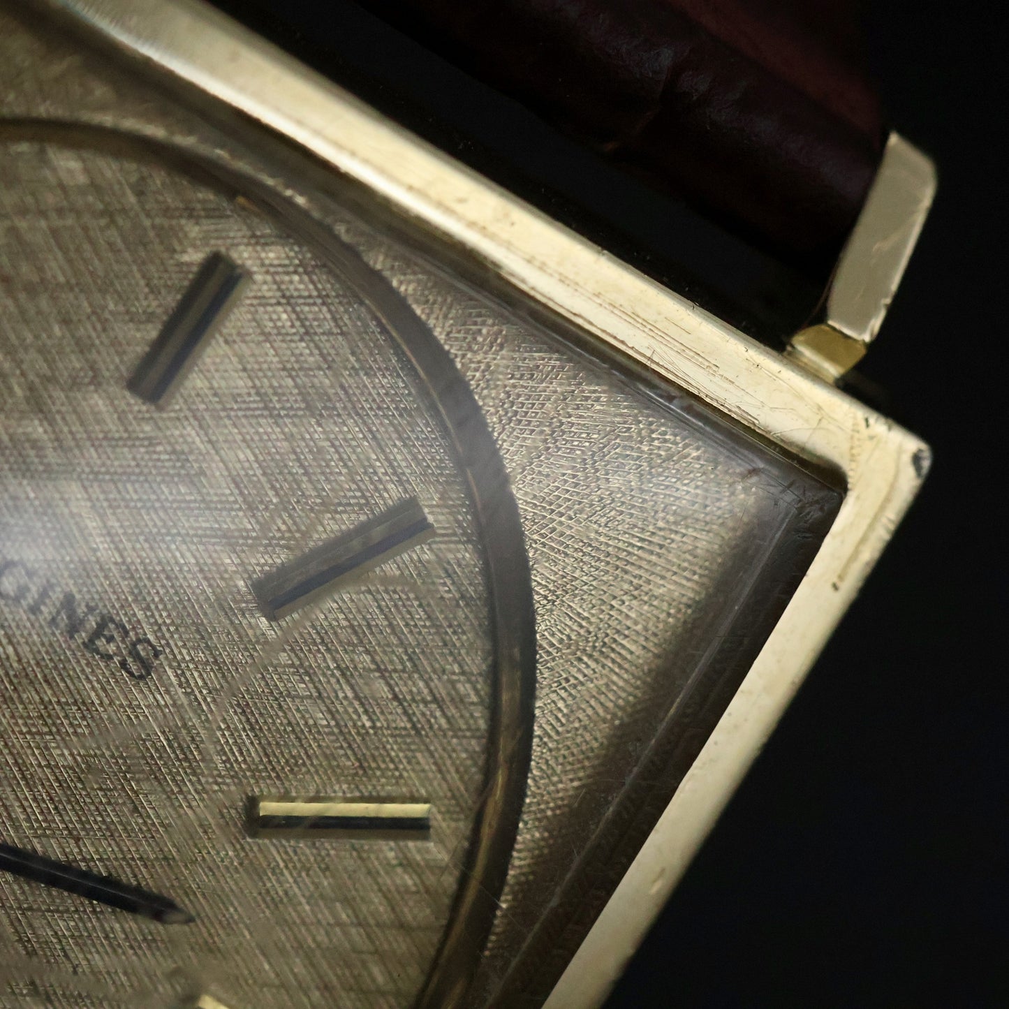 Longines Vintage Square Dress | 10K Gold Filled | Cream Linen Dial | Two-Hand Manual Wind