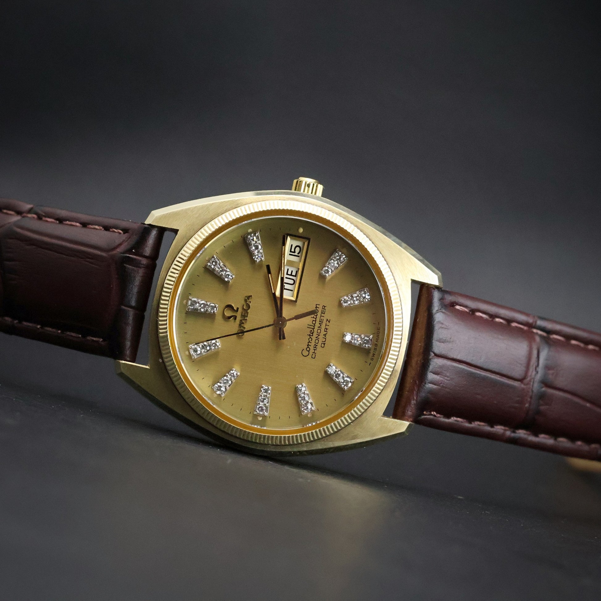 Omega Constellation Chronometer Day-Date Quartz | Gold | Champagne Diamond Dial | Fluted Bezel