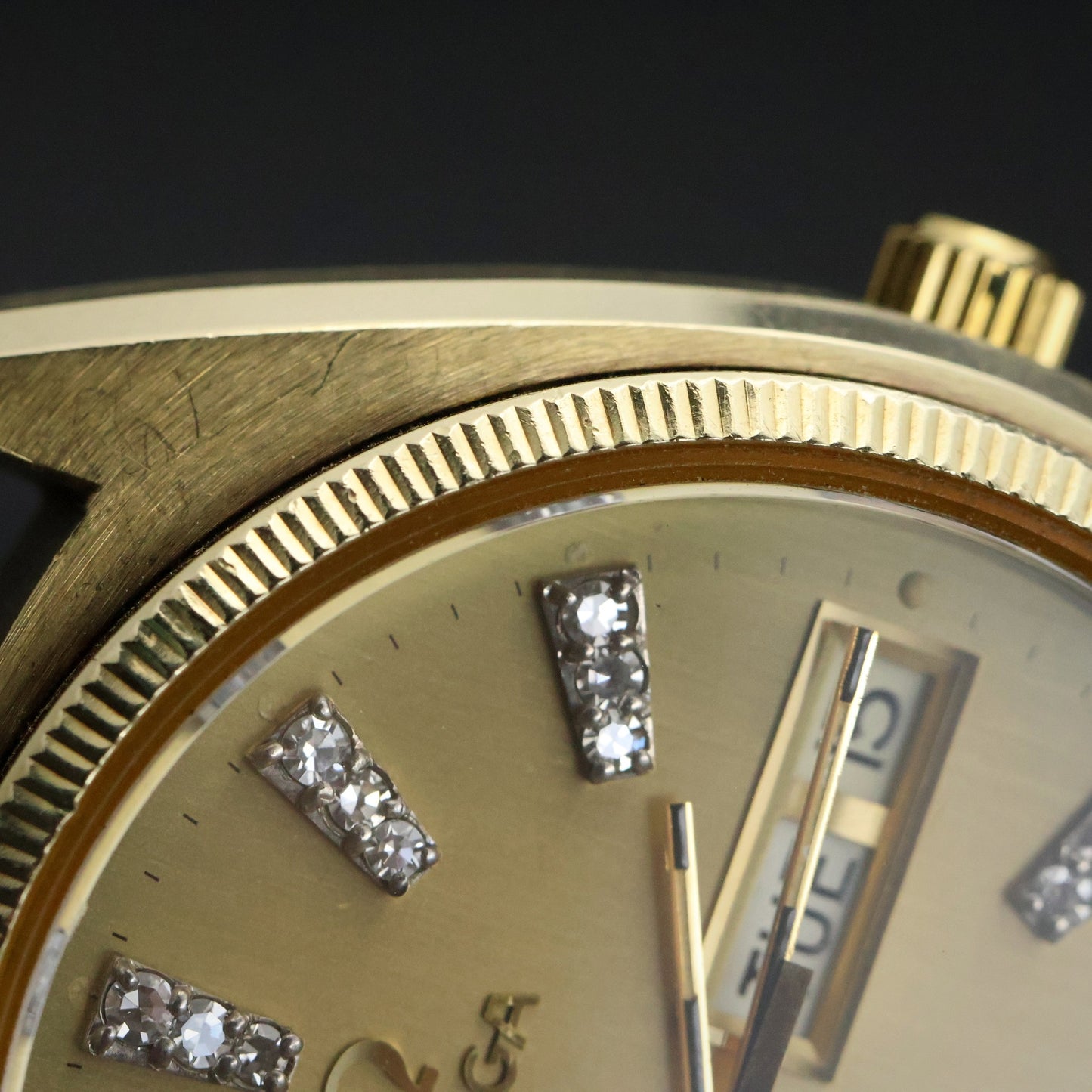 Omega Constellation Chronometer Day-Date Quartz | Gold | Champagne Diamond Dial | Fluted Bezel