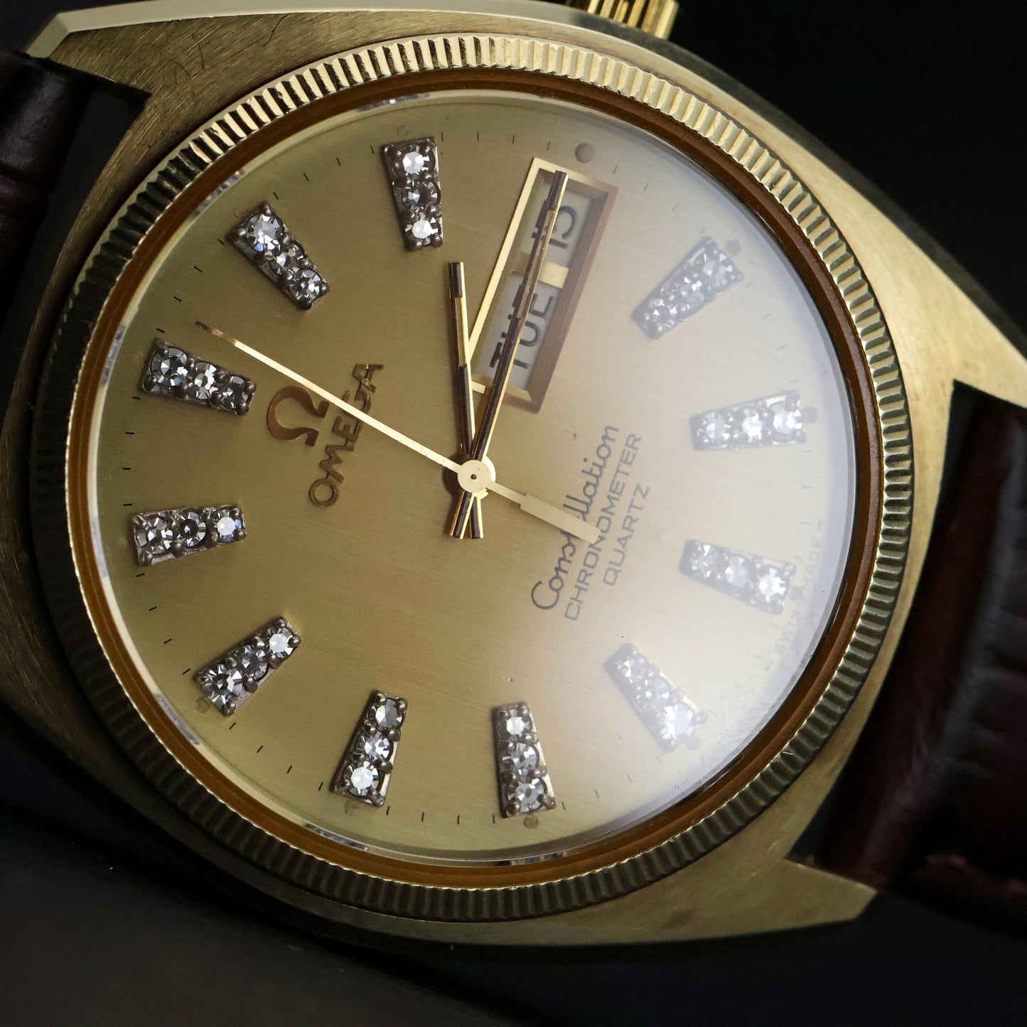 Omega Constellation Chronometer Day-Date Quartz | Gold | Champagne Diamond Dial | Fluted Bezel