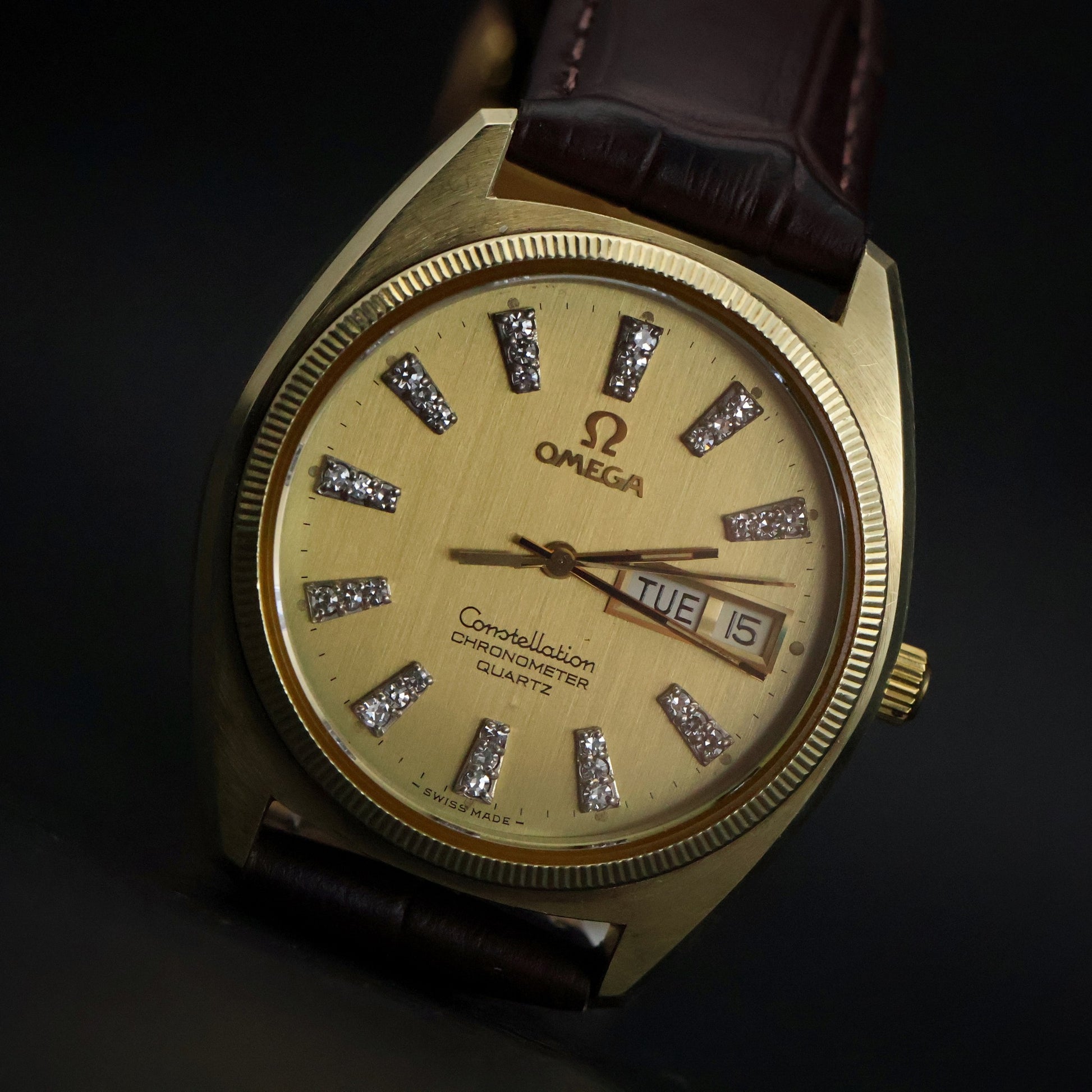 Omega Constellation Chronometer Day-Date Quartz | Gold | Champagne Diamond Dial | Fluted Bezel