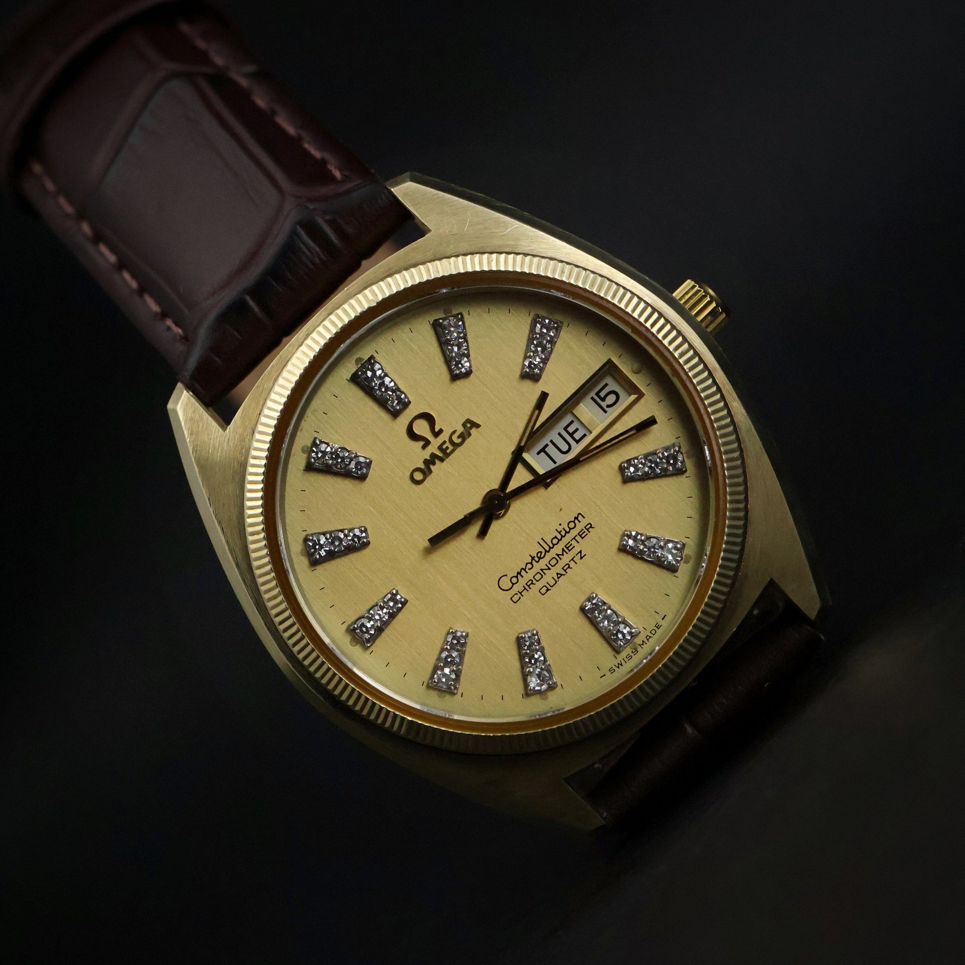 Omega Constellation Chronometer Day-Date Quartz | Gold | Champagne Diamond Dial | Fluted Bezel