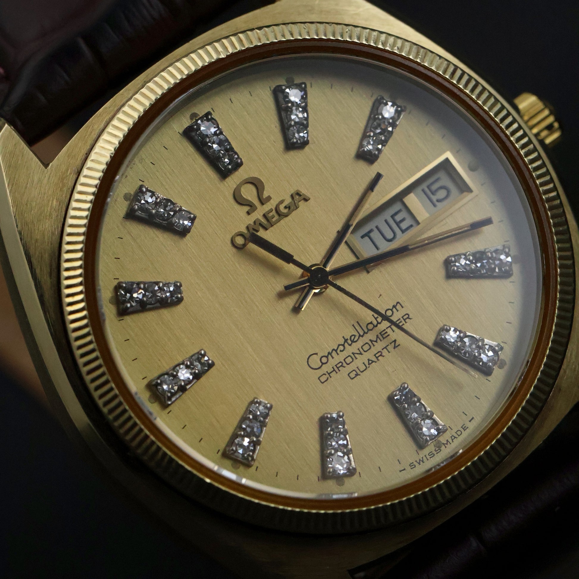 Omega Constellation Chronometer Day-Date Quartz | Gold | Champagne Diamond Dial | Fluted Bezel