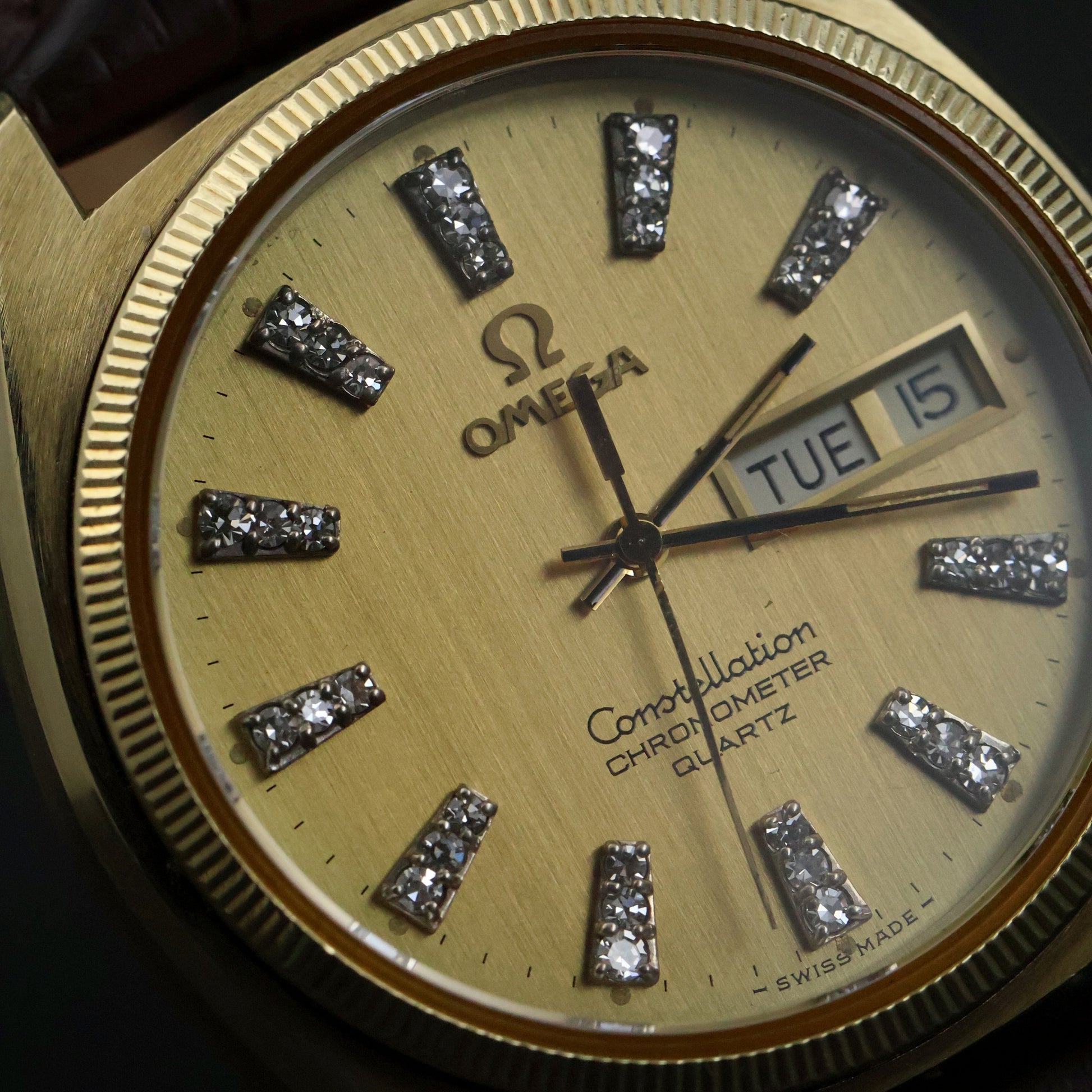 Omega Constellation Chronometer Day-Date Quartz | Gold | Champagne Diamond Dial | Fluted Bezel
