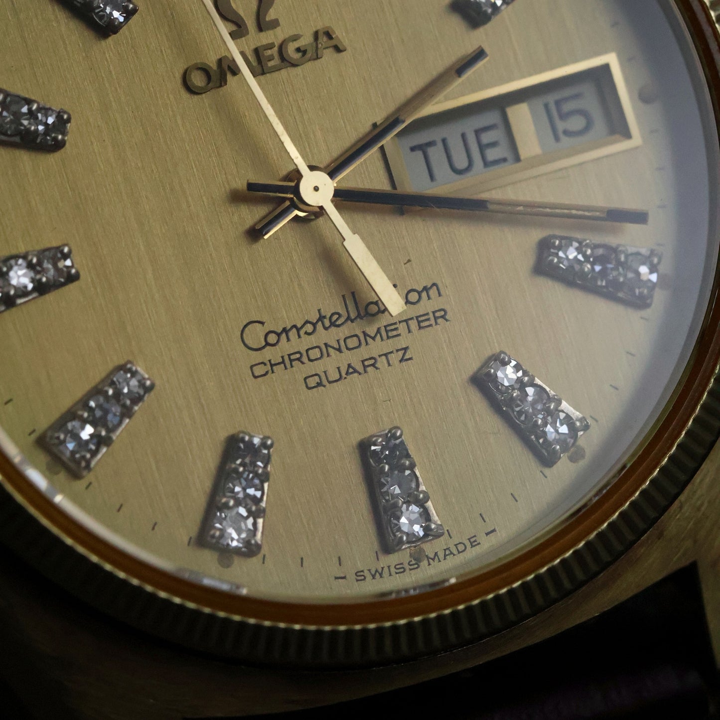 Omega Constellation Chronometer Day-Date Quartz | Gold | Champagne Diamond Dial | Fluted Bezel