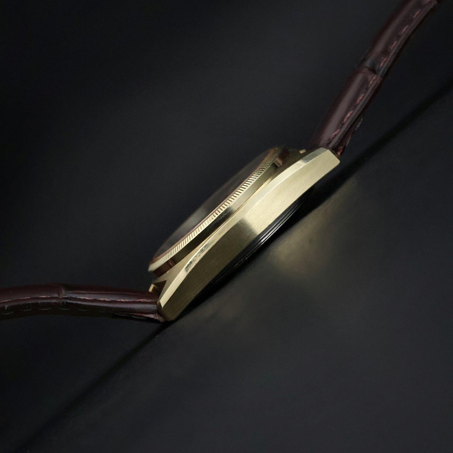 Omega Constellation Chronometer Day-Date Quartz | Gold | Champagne Diamond Dial | Fluted Bezel