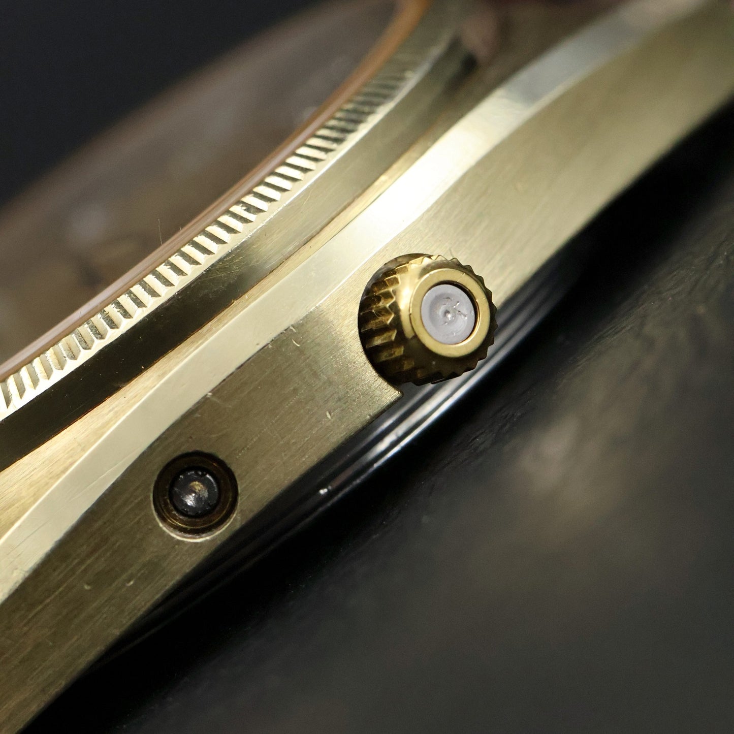 Omega Constellation Chronometer Day-Date Quartz | Gold | Champagne Diamond Dial | Fluted Bezel