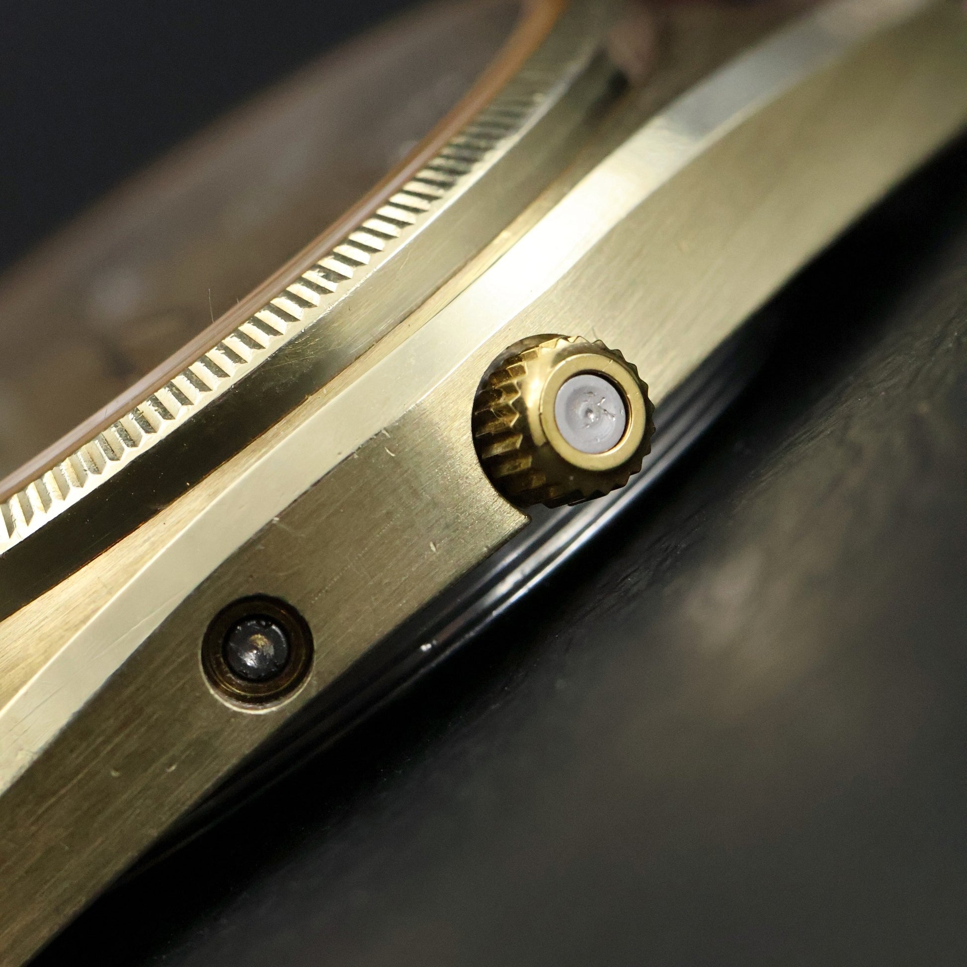 Omega Constellation Chronometer Day-Date Quartz | Gold | Champagne Diamond Dial | Fluted Bezel