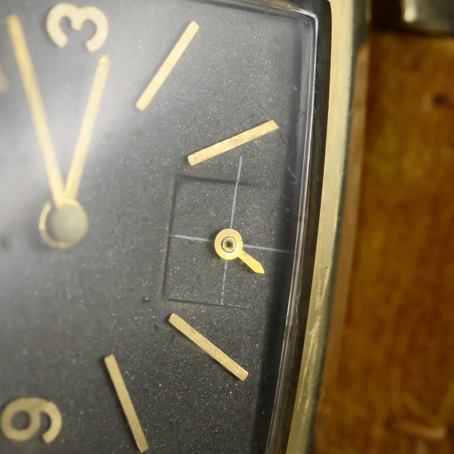 Lord Elgin 14K Gold-Filled Tank | Charcoal Dial | Sub-Seconds | Manual Wind