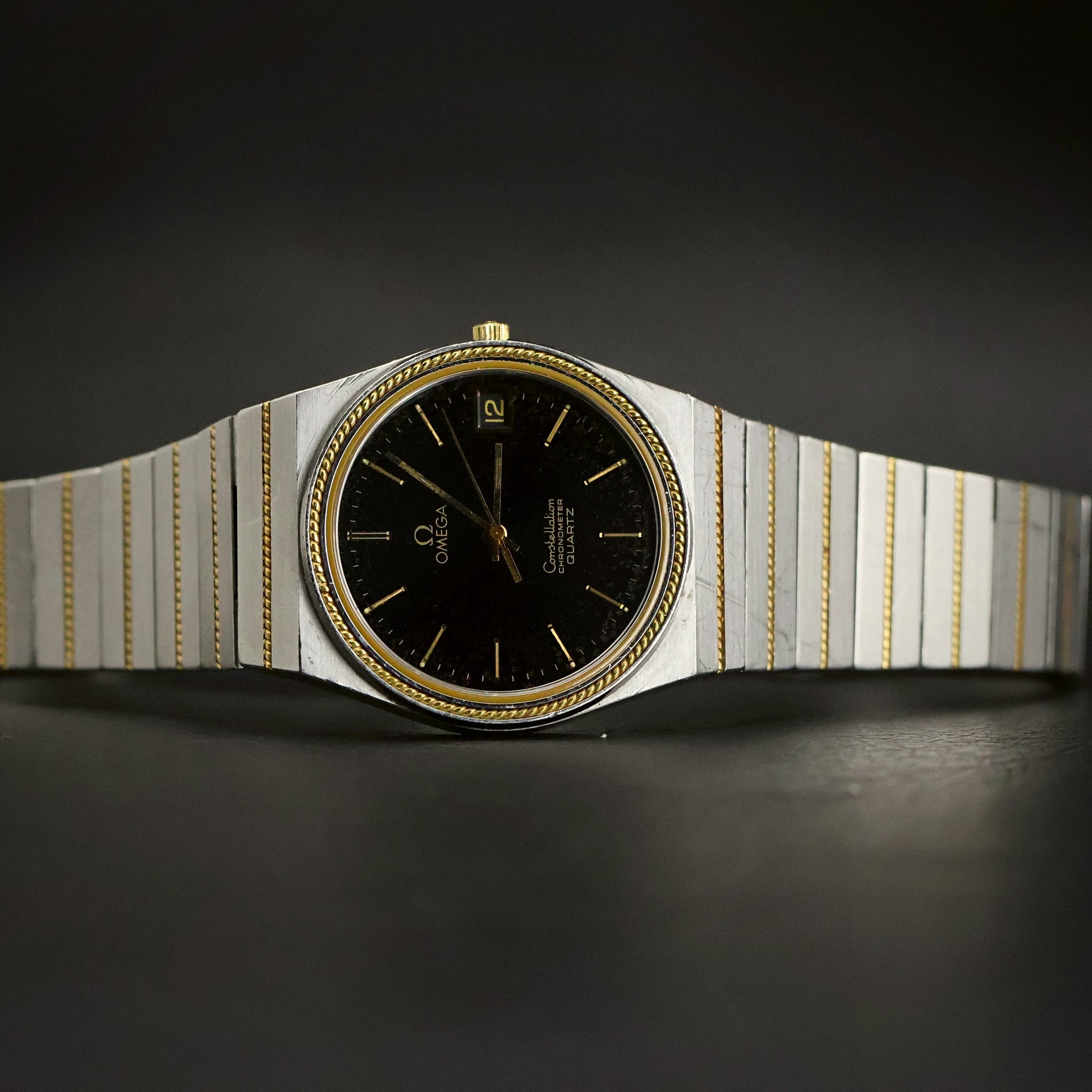 Omega Constellation Chronometer | Glossy Black Dial | Two-Tone | Quartz