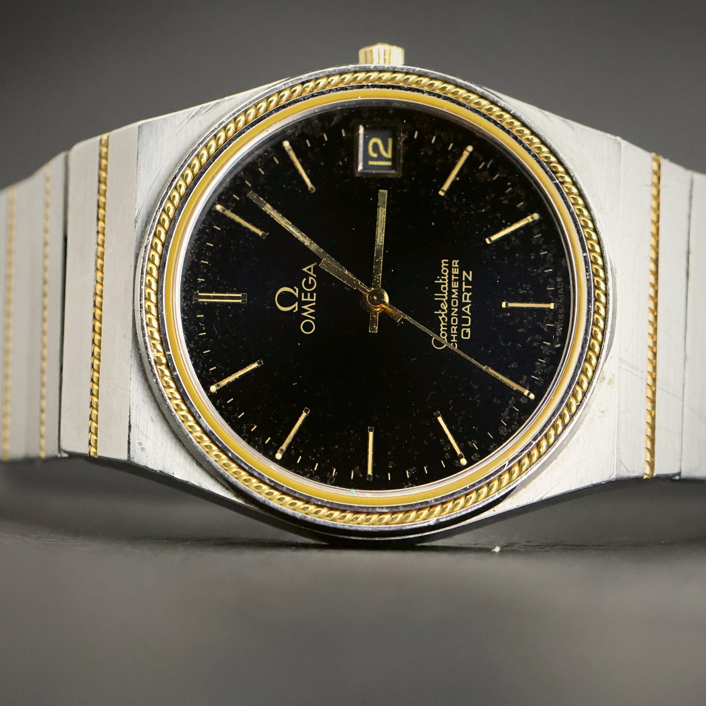 Omega Constellation Chronometer | Glossy Black Dial | Two-Tone | Quartz