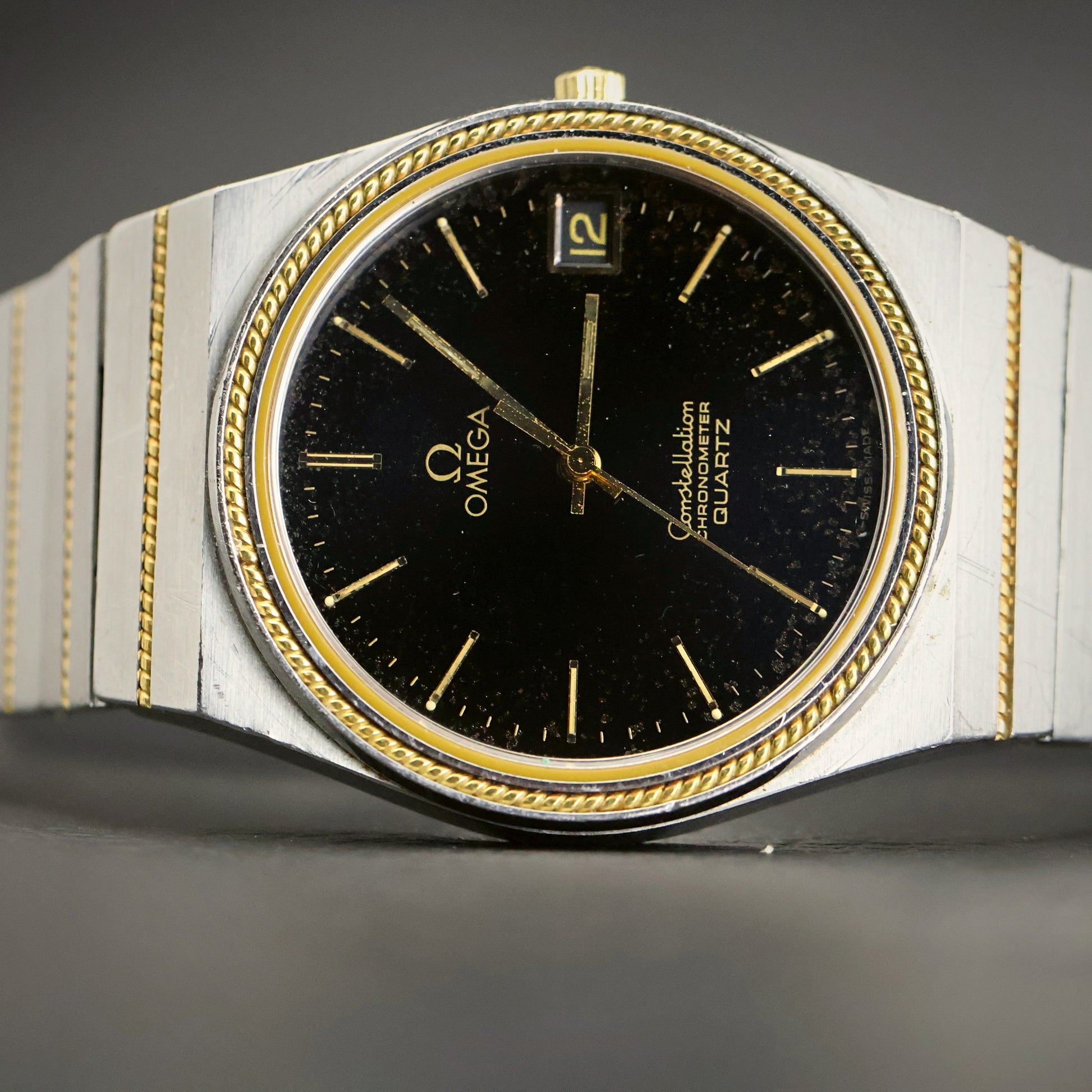 Omega Constellation Chronometer | Glossy Black Dial | Two-Tone | Quartz