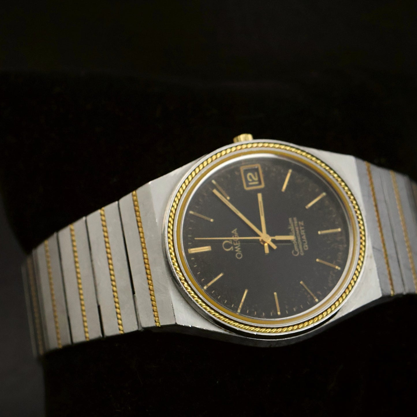 Omega Constellation Chronometer | Glossy Black Dial | Two-Tone | Quartz