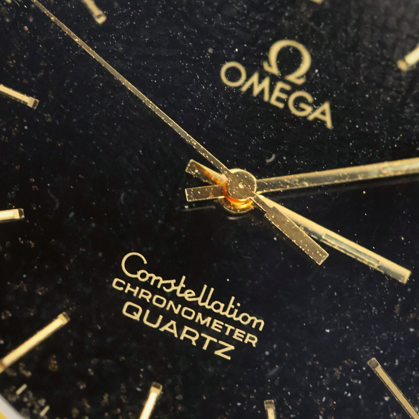 Omega Constellation Chronometer | Glossy Black Dial | Two-Tone | Quartz