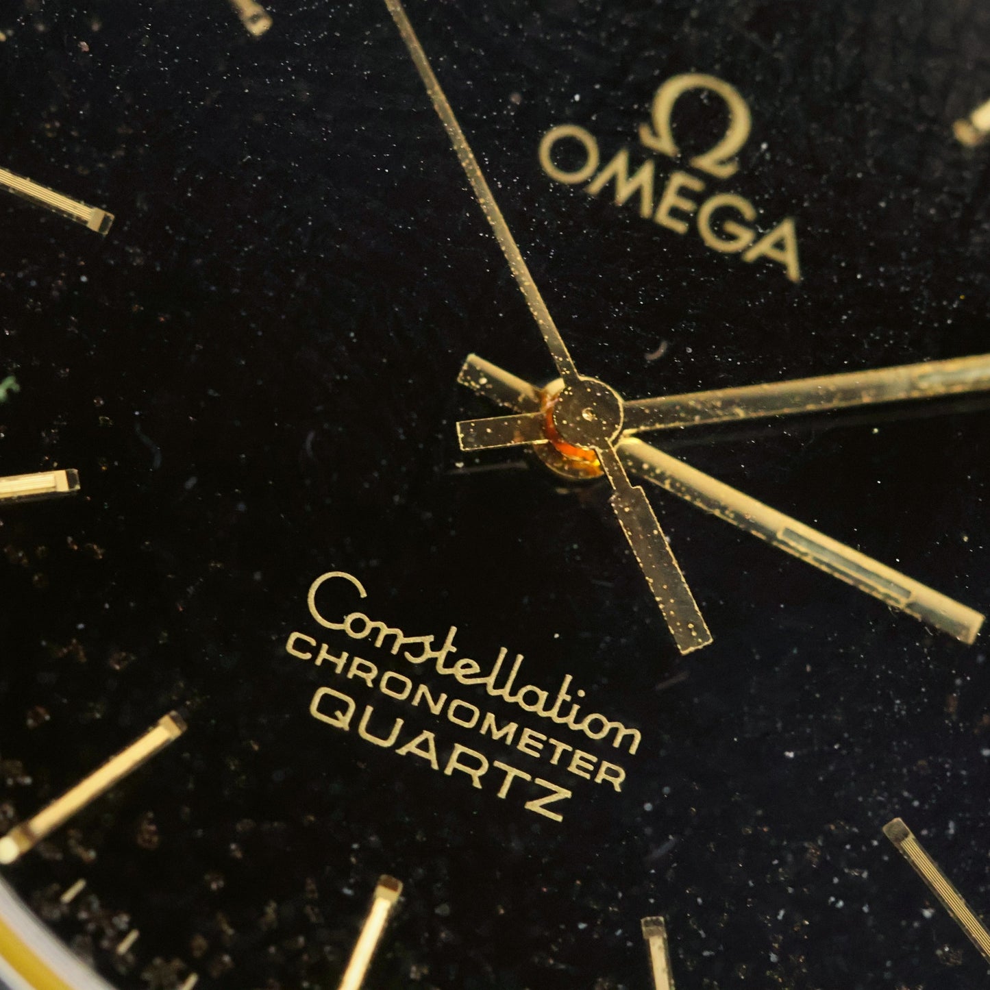 Omega Constellation Chronometer | Glossy Black Dial | Two-Tone | Quartz