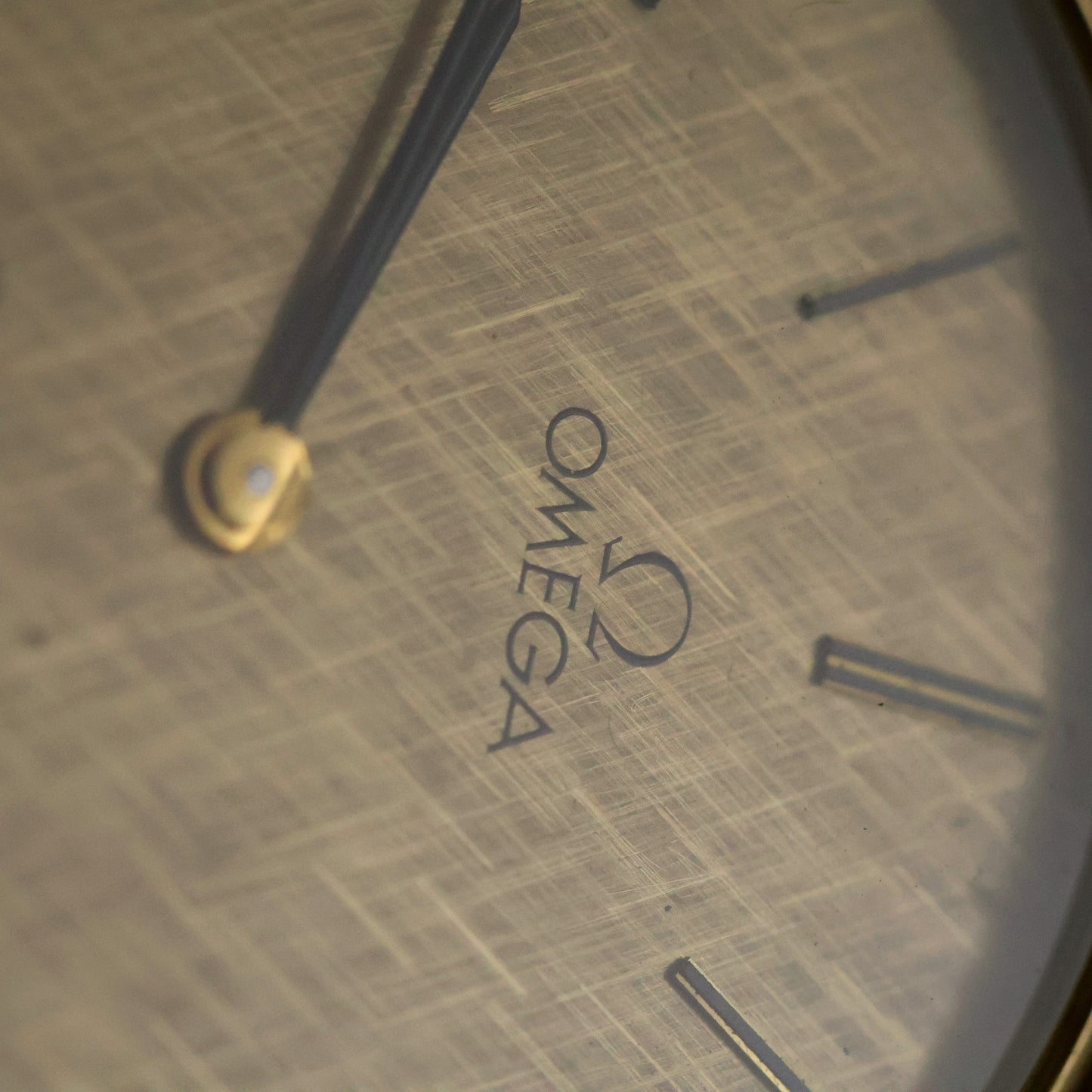 Omega De Ville | Champagne Linen Dial | Gold | Mesh Bracelet | Quartz