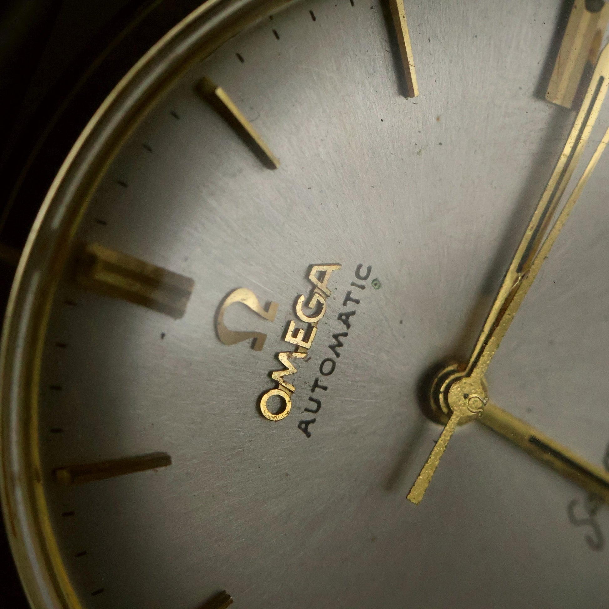 Omega Seamaster Automatic | Silver Sunburst Dial | Gold-Capped | 1966 Presentation