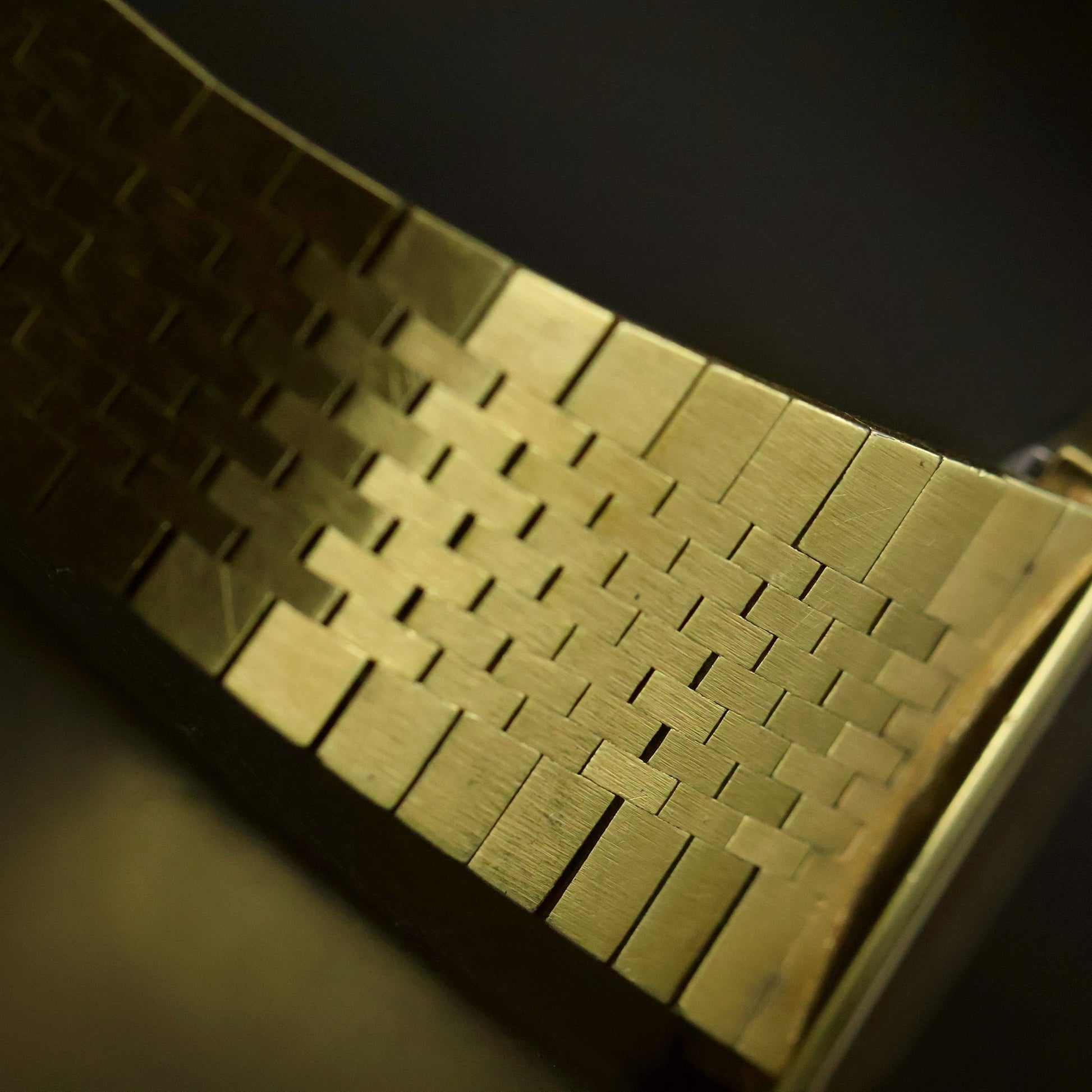 Longines Tonneau | Champagne Dial | Gold-Tone Case | Brick Bracelet