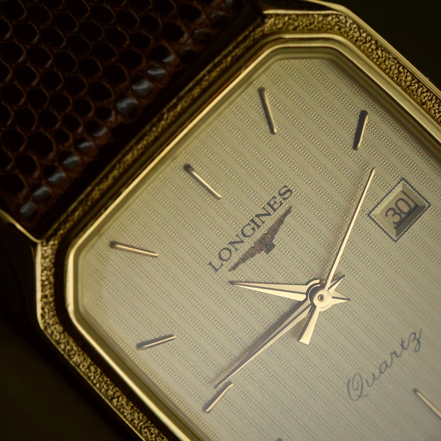Longines Quartz | Champagne Lined Dial | Gold Rectangular Case | Date