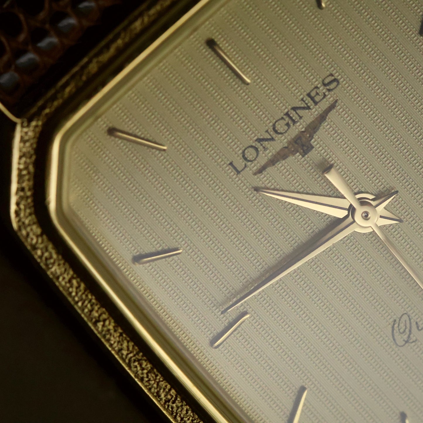 Longines Quartz | Champagne Lined Dial | Gold Rectangular Case | Date