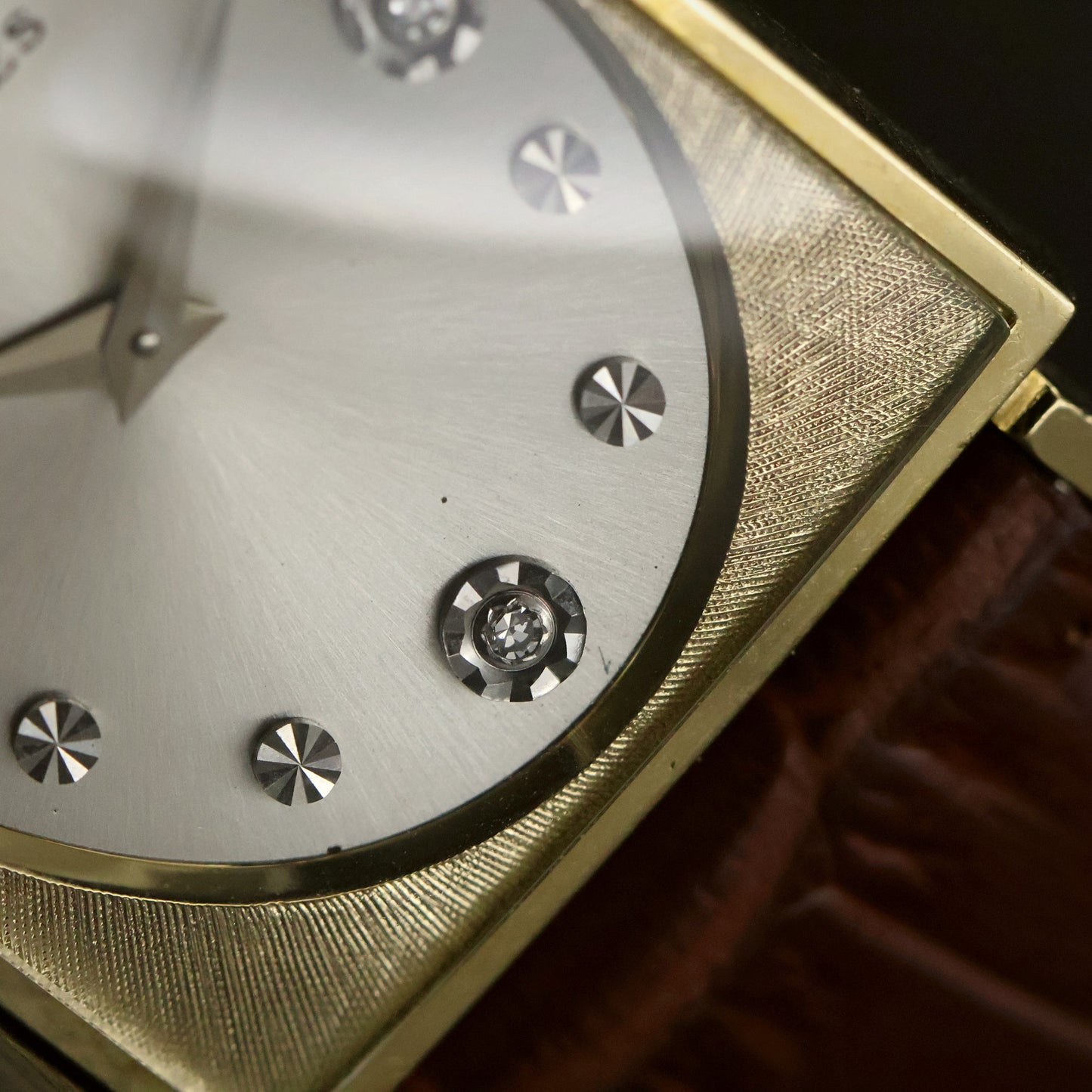 Longines Diamond Dial | Silver Sunburst | 10K Gold-Filled Square Case