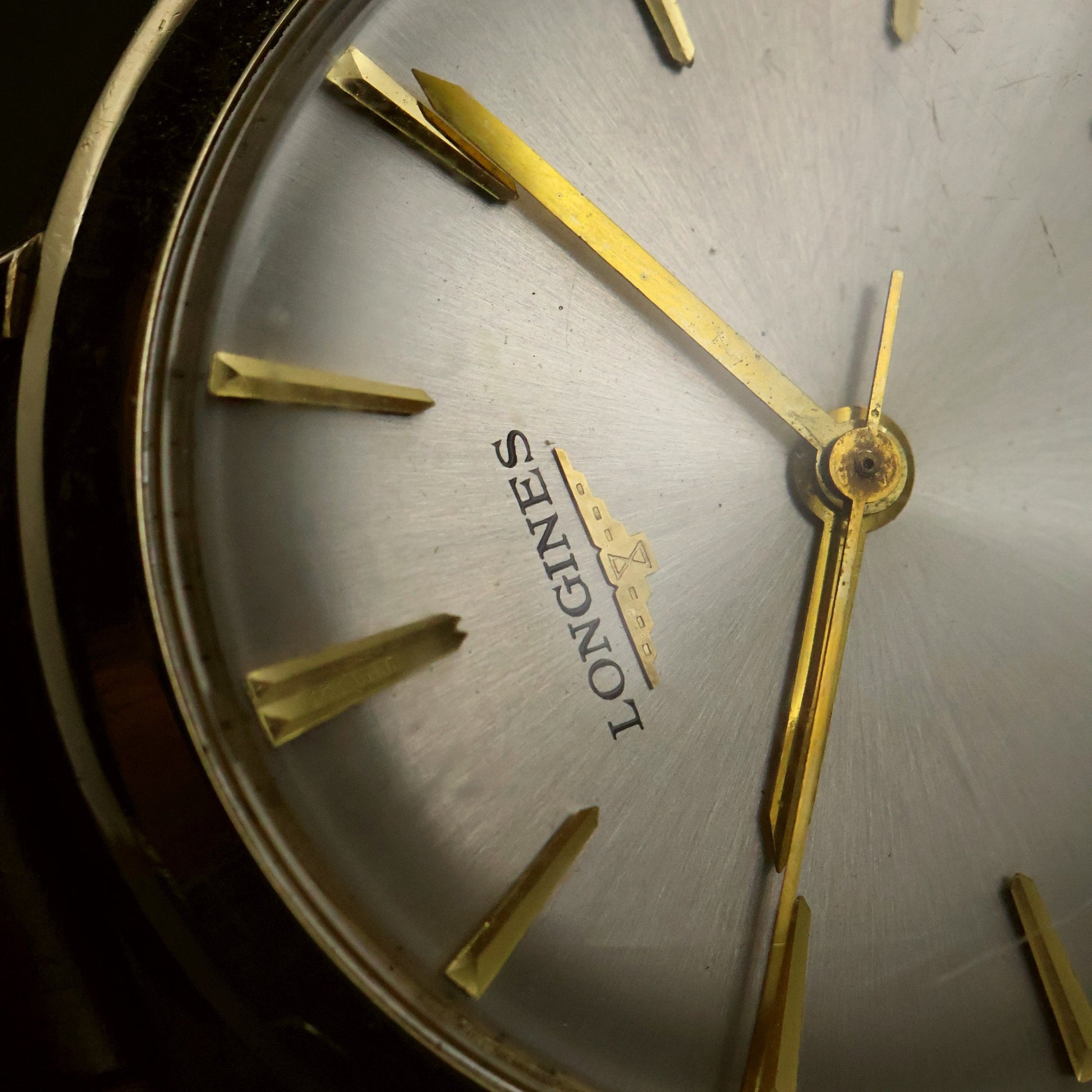 Longines Gents Dress | Silver Sunburst Dial | Gold Round Case