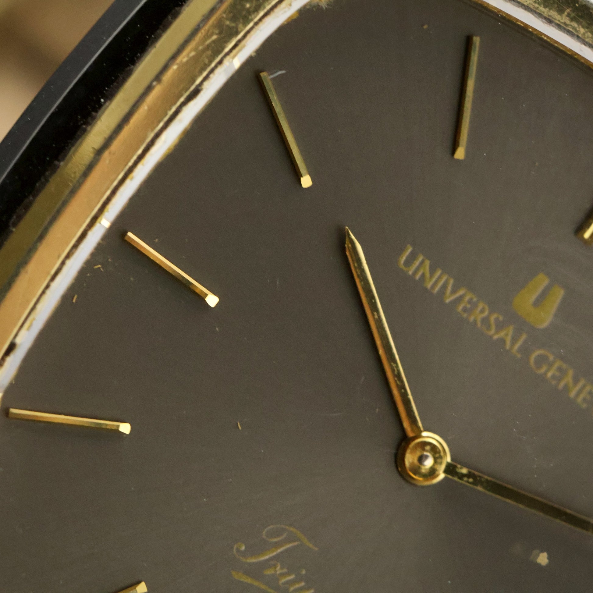 Universal Geneve Triumph | Charcoal Dial | Two-Tone Octagonal Case