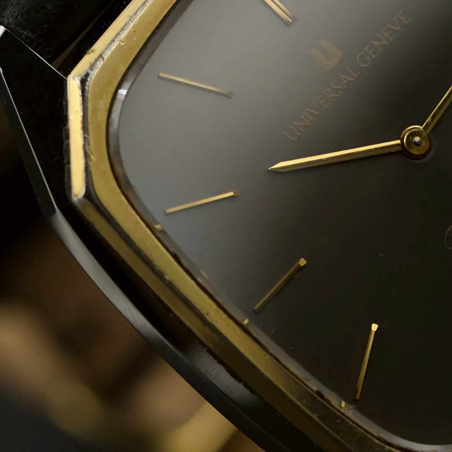 Universal Geneve Triumph | Charcoal Dial | Two-Tone Octagonal Case