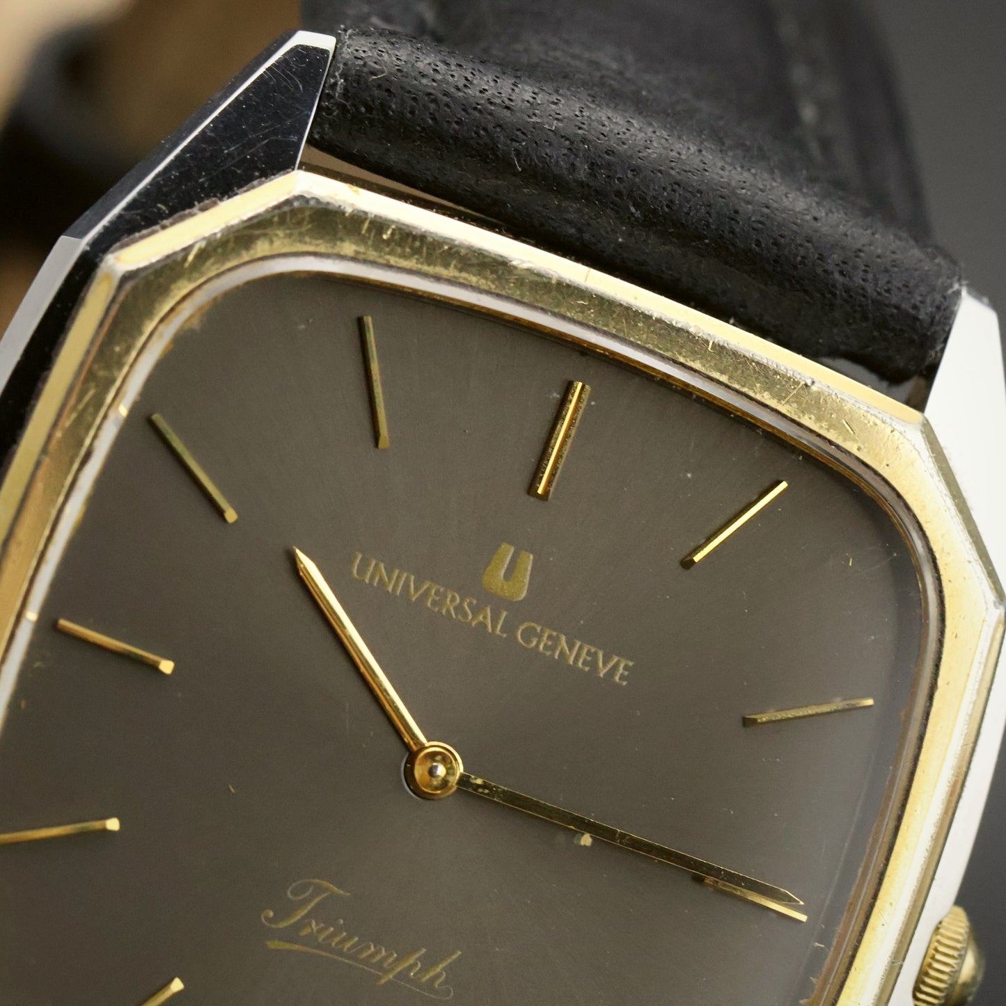 Universal Geneve Triumph | Charcoal Dial | Two-Tone Octagonal Case