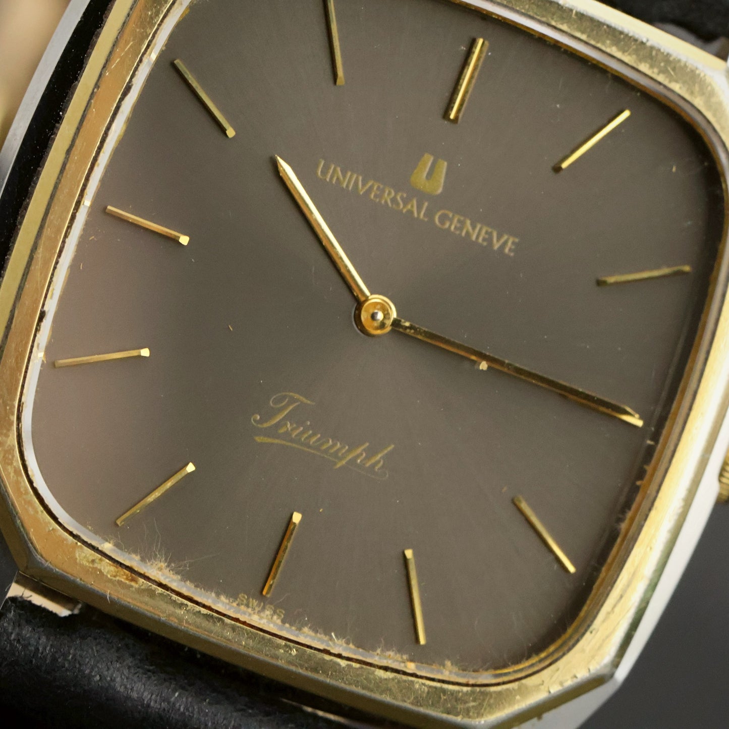 Universal Geneve Triumph | Charcoal Dial | Two-Tone Octagonal Case