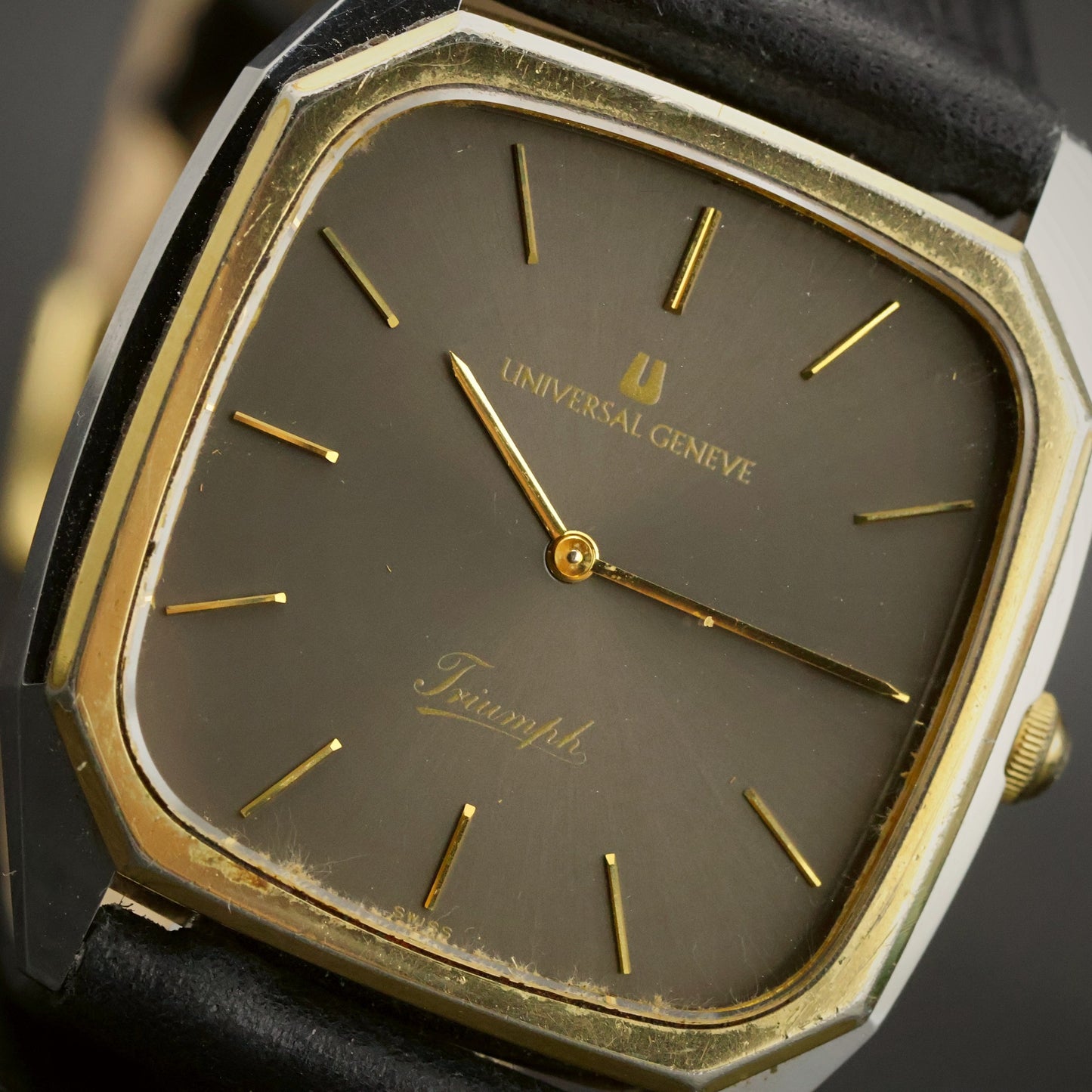 Universal Geneve Triumph | Charcoal Dial | Two-Tone Octagonal Case