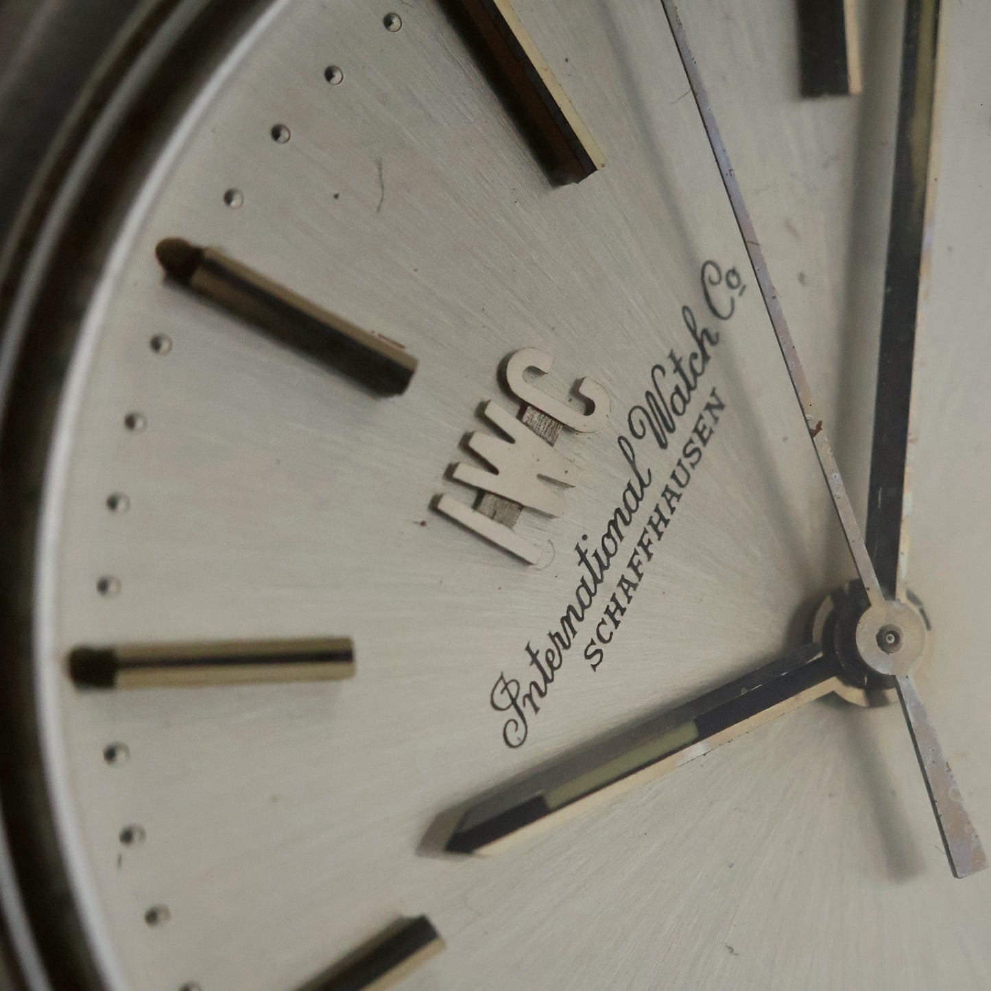 IWC Schaffhausen Electronic | Tuning-Fork | Silver Dial | Steel Cushion
