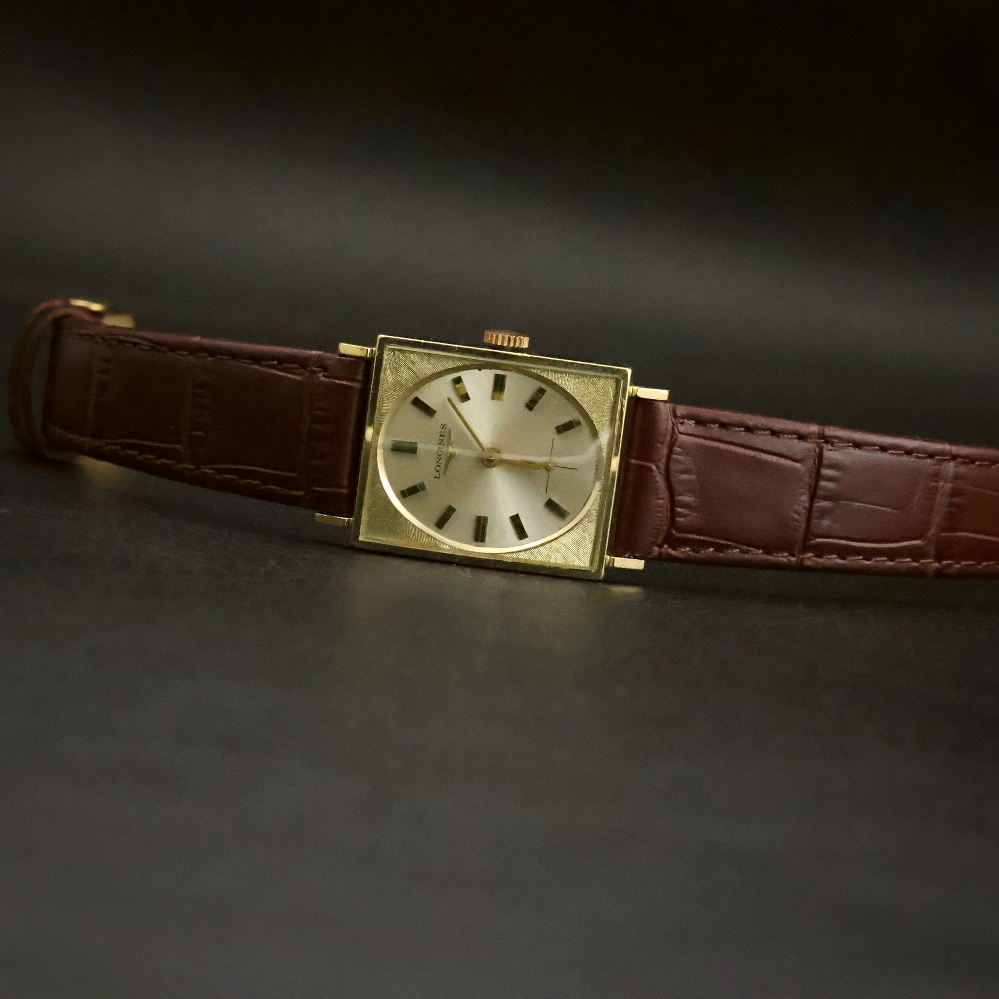 Longines | ChampagneOval Dial | 10K Gold Filled Square Case | Brown Leather, view 12
