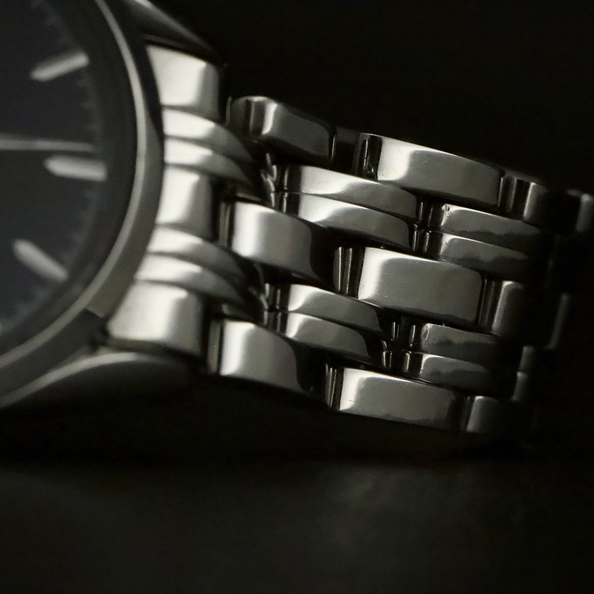 Universal Geneve Gold Boy | Ref 871.171 | Black Dial | Stainless Steel, view 9
