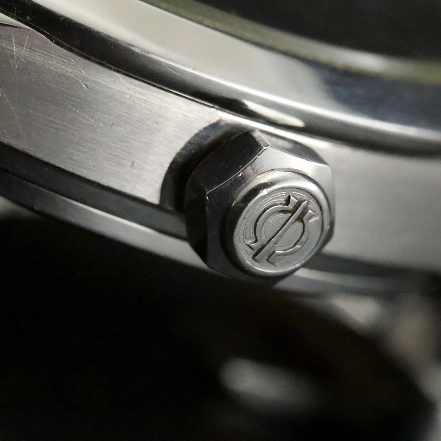Universal Geneve Gold Boy | Ref 871.171 | Black Dial | Stainless Steel, view 20