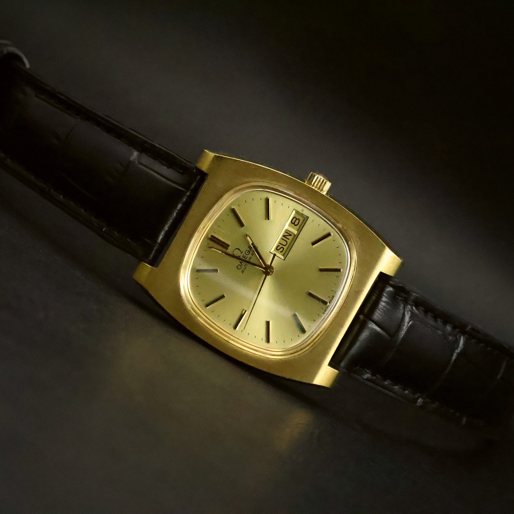 Omega Automatic Day-Date | Champagne Dial | Gold TV Case | 1978 Presentation Piece, view 1